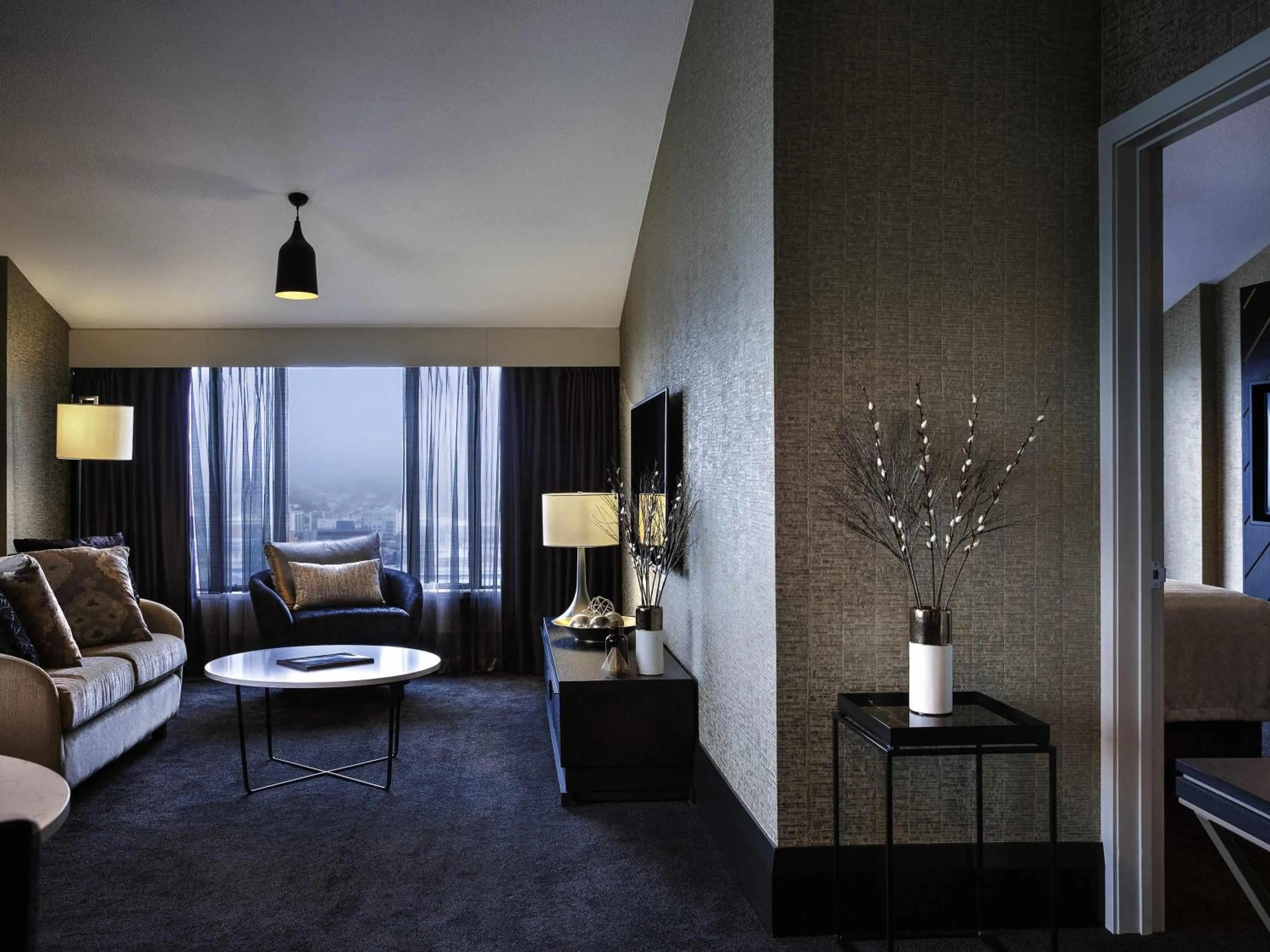 Superior Family Suite in Mövenpick Hotel Wellington