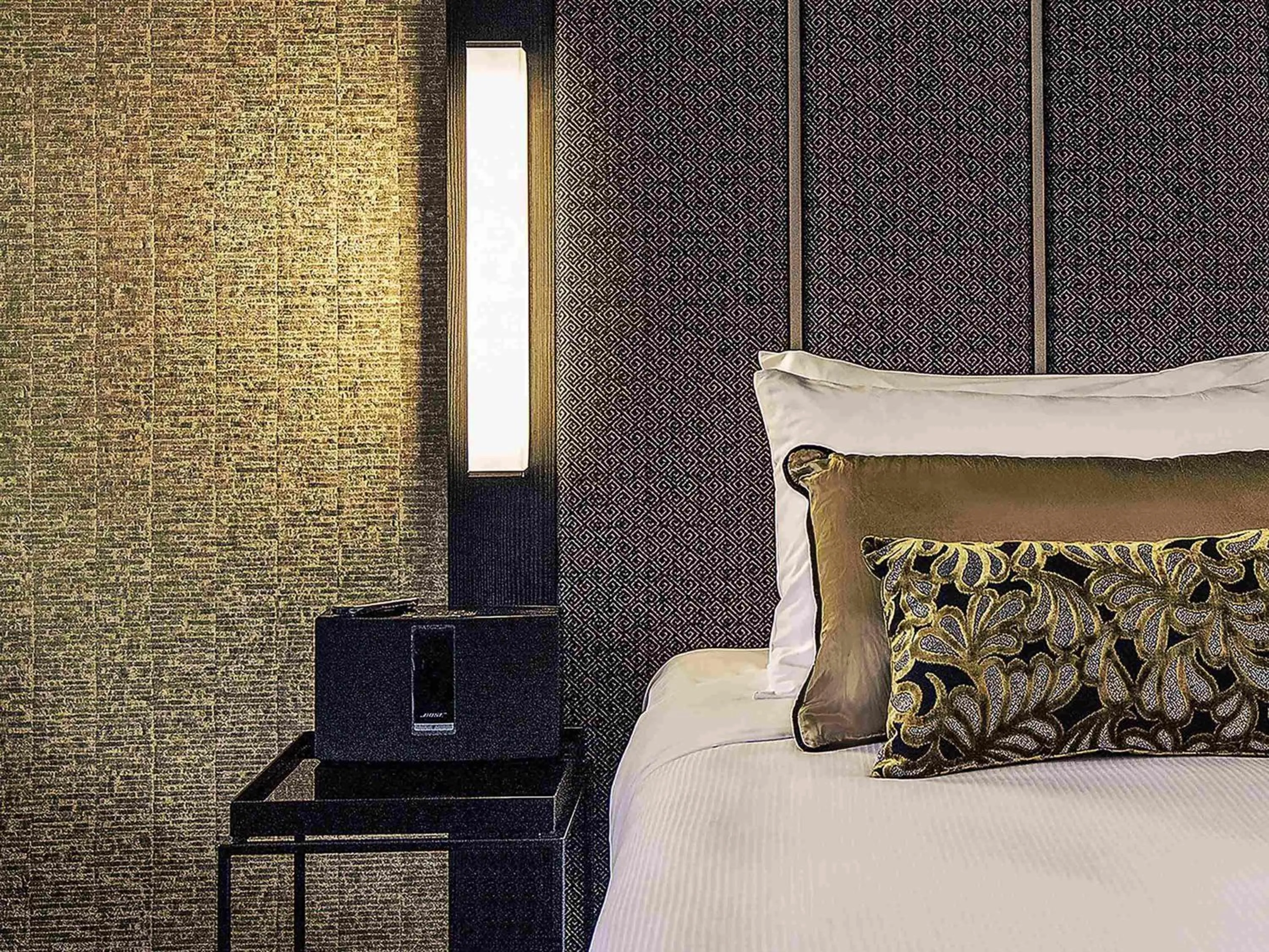 Deluxe Twin Room in Mövenpick Hotel Wellington