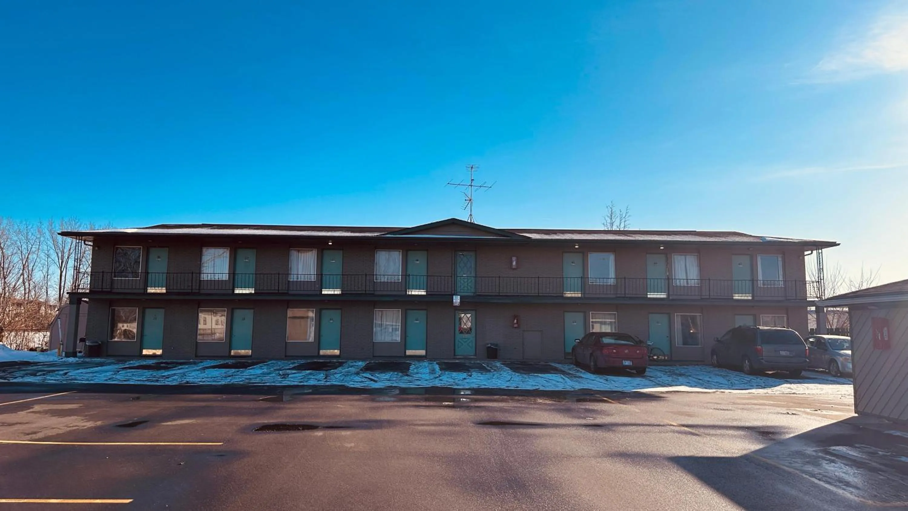 Currys Motel by OYO Saginaw MI