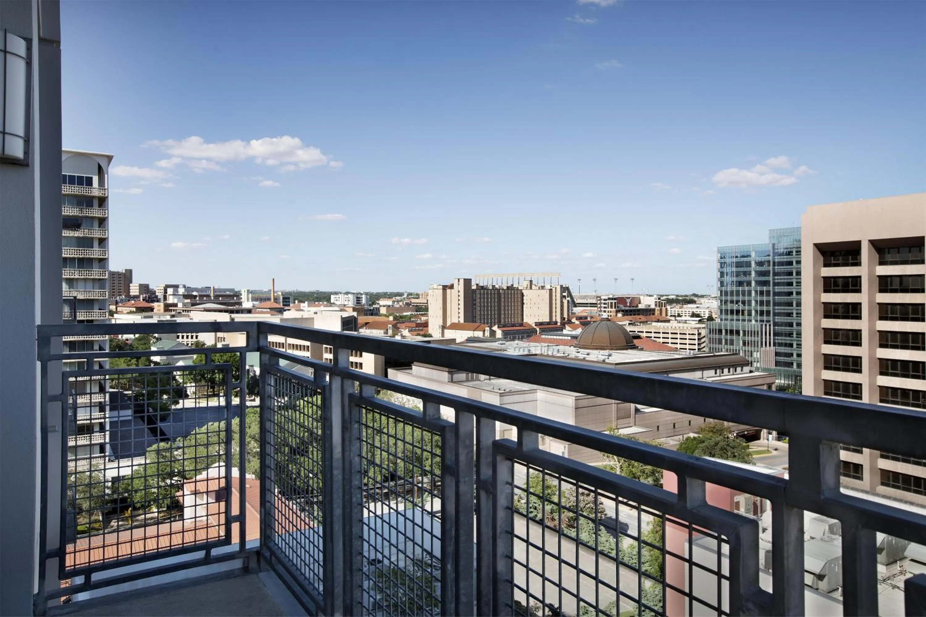 King Room with Balcony - Hearing Accessible/Non-Smoking in Hampton Inn and Suites Austin University Capitol