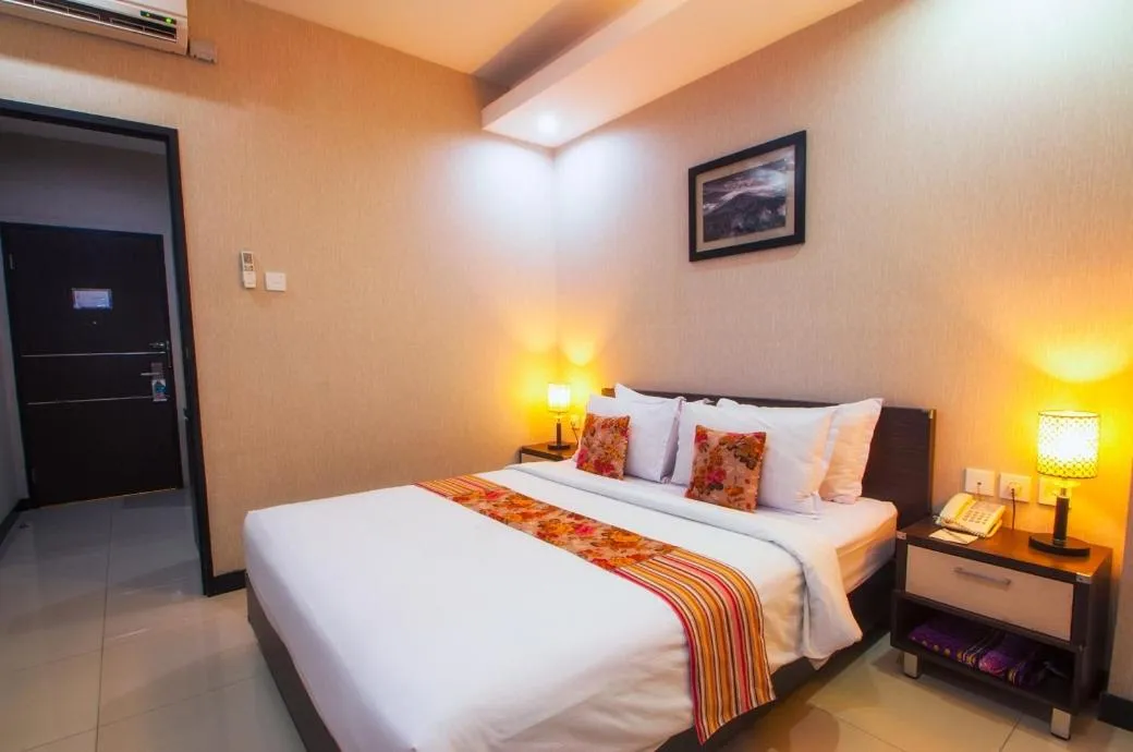 Superior Double or Twin Room in Daima Hotel Padang