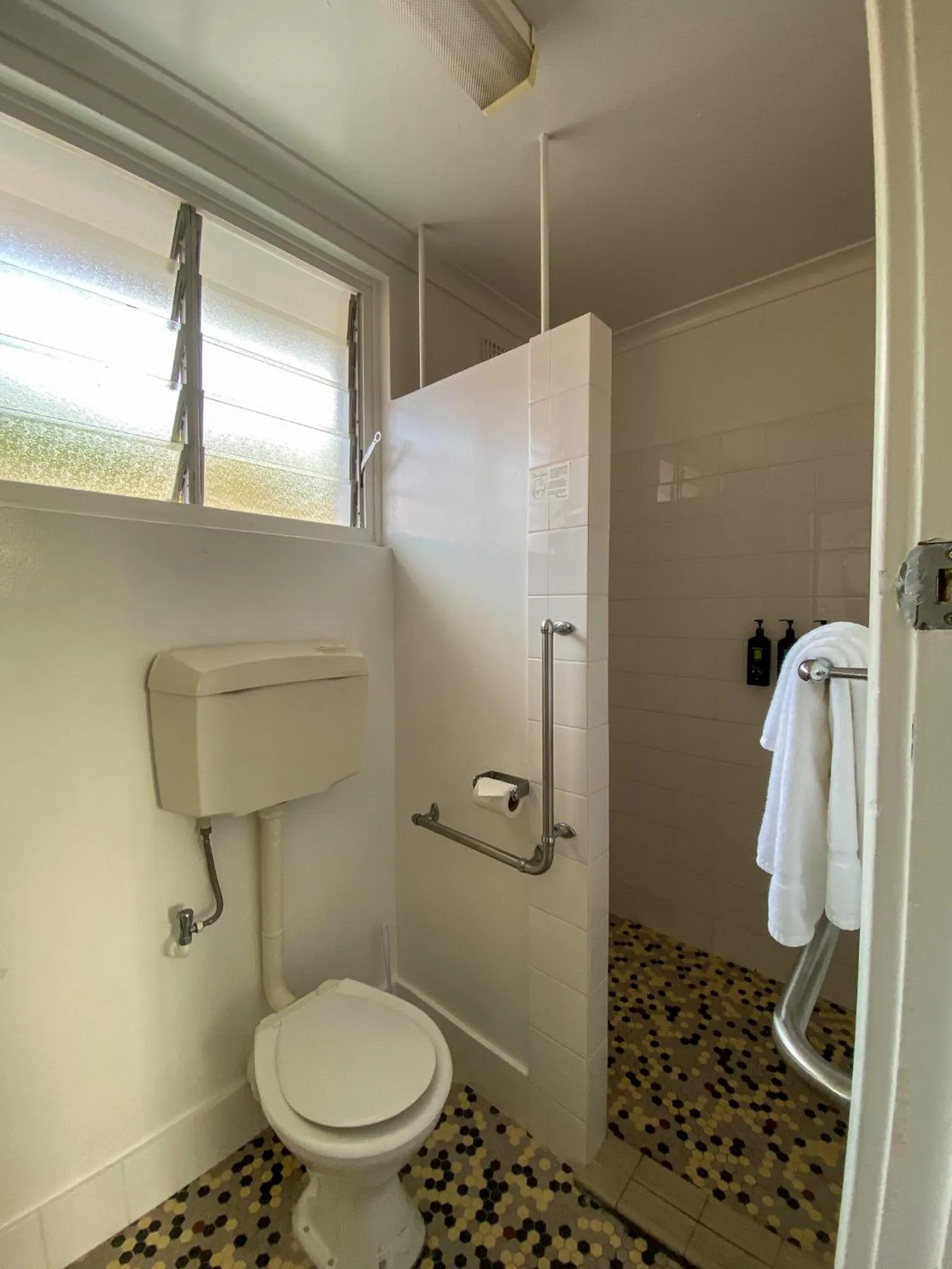 Standard Twin Room in The Palms Motel- Formerly Flinders Motel