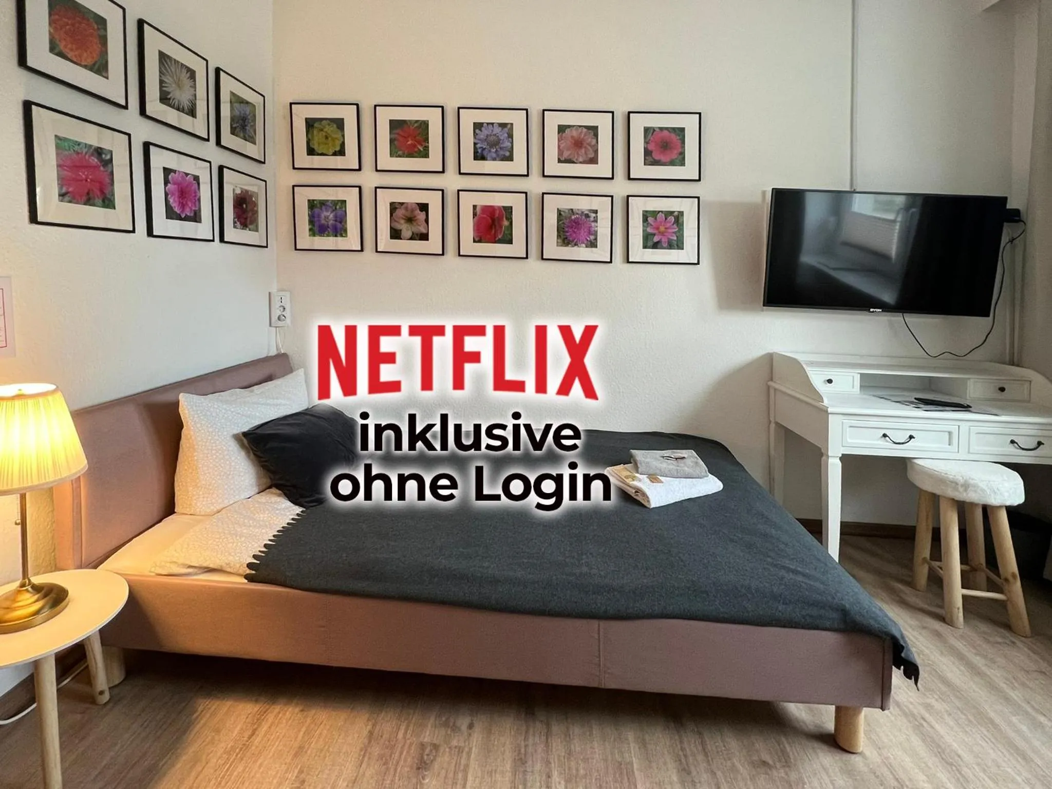 Single Room with Private Bathroom in Landlust Hotel