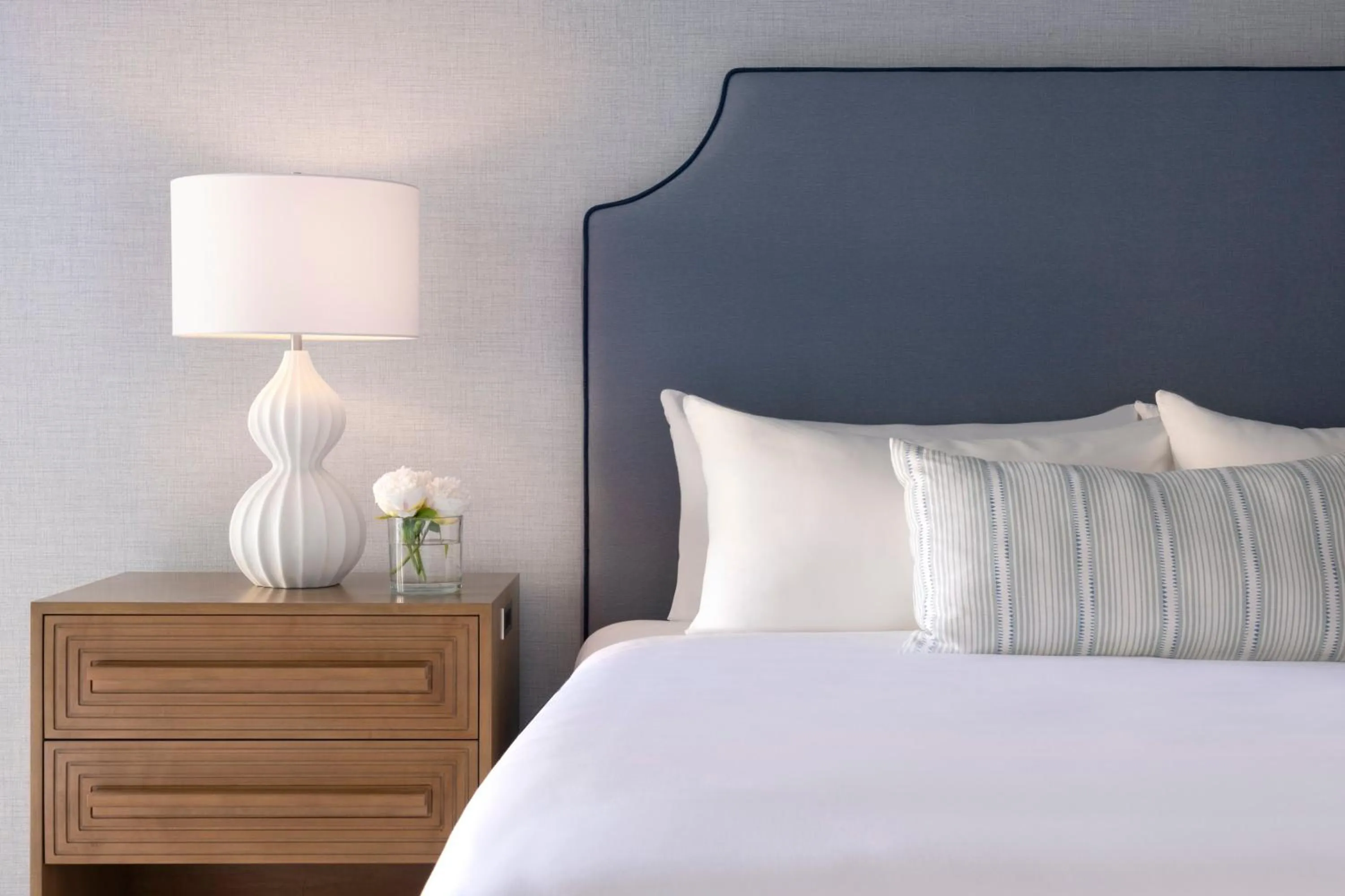 Resort View Studio Suite with Two Queen Beds in Omni Hilton Head Oceanfront Resort