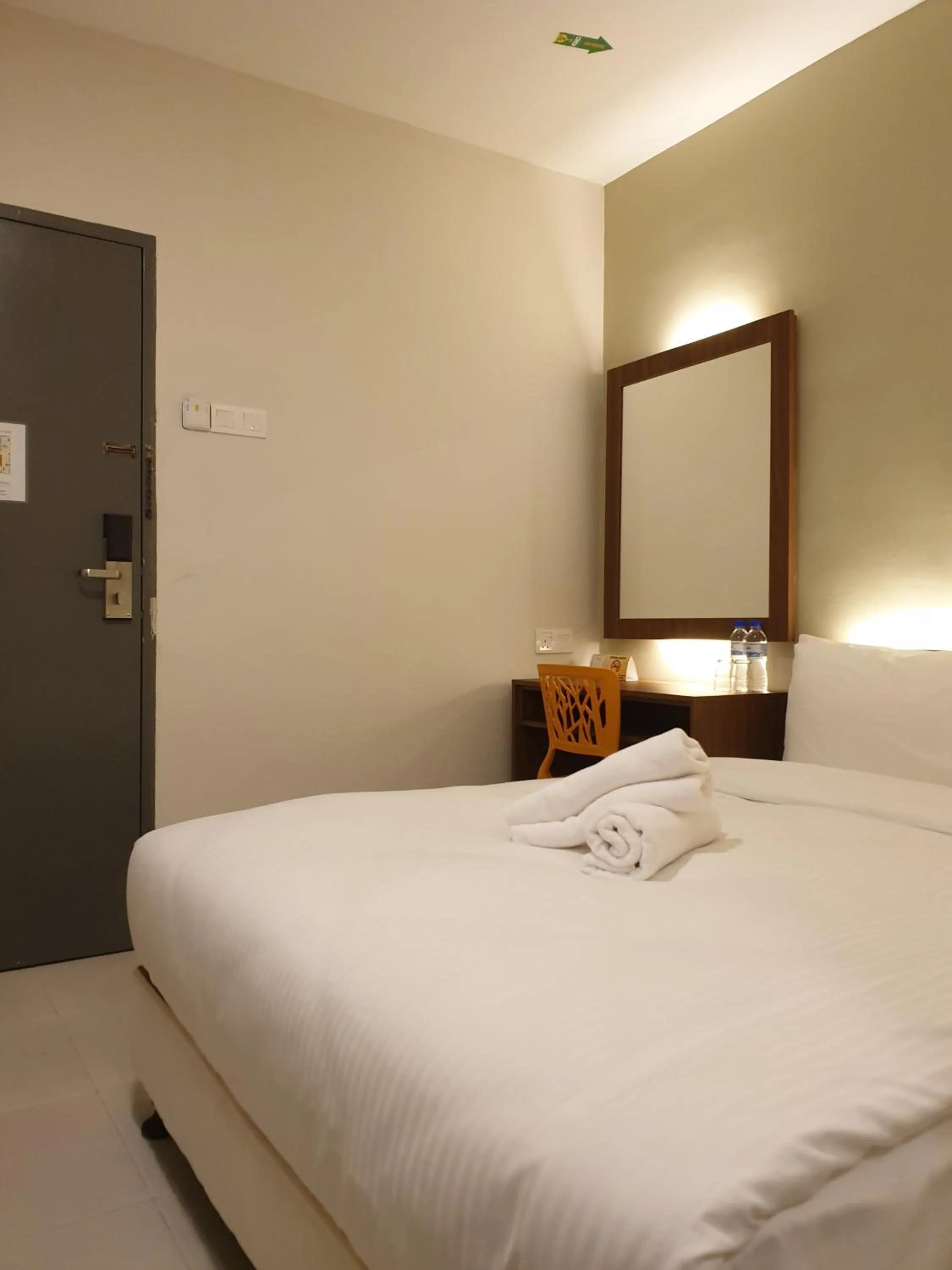 Standard Double ( No Window ) in Ants Hotel