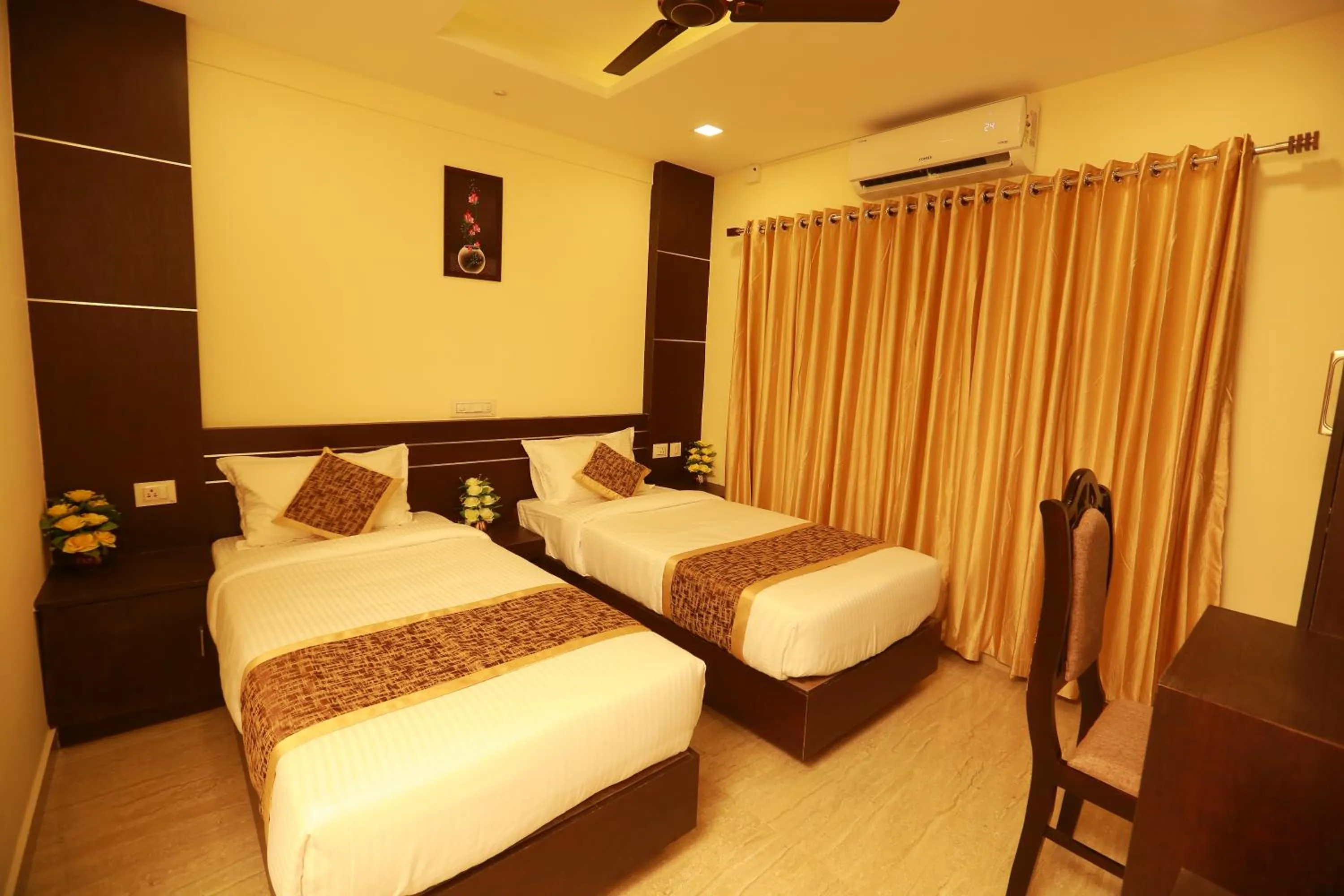 Deluxe Double or Twin Room in The Crescent Suites