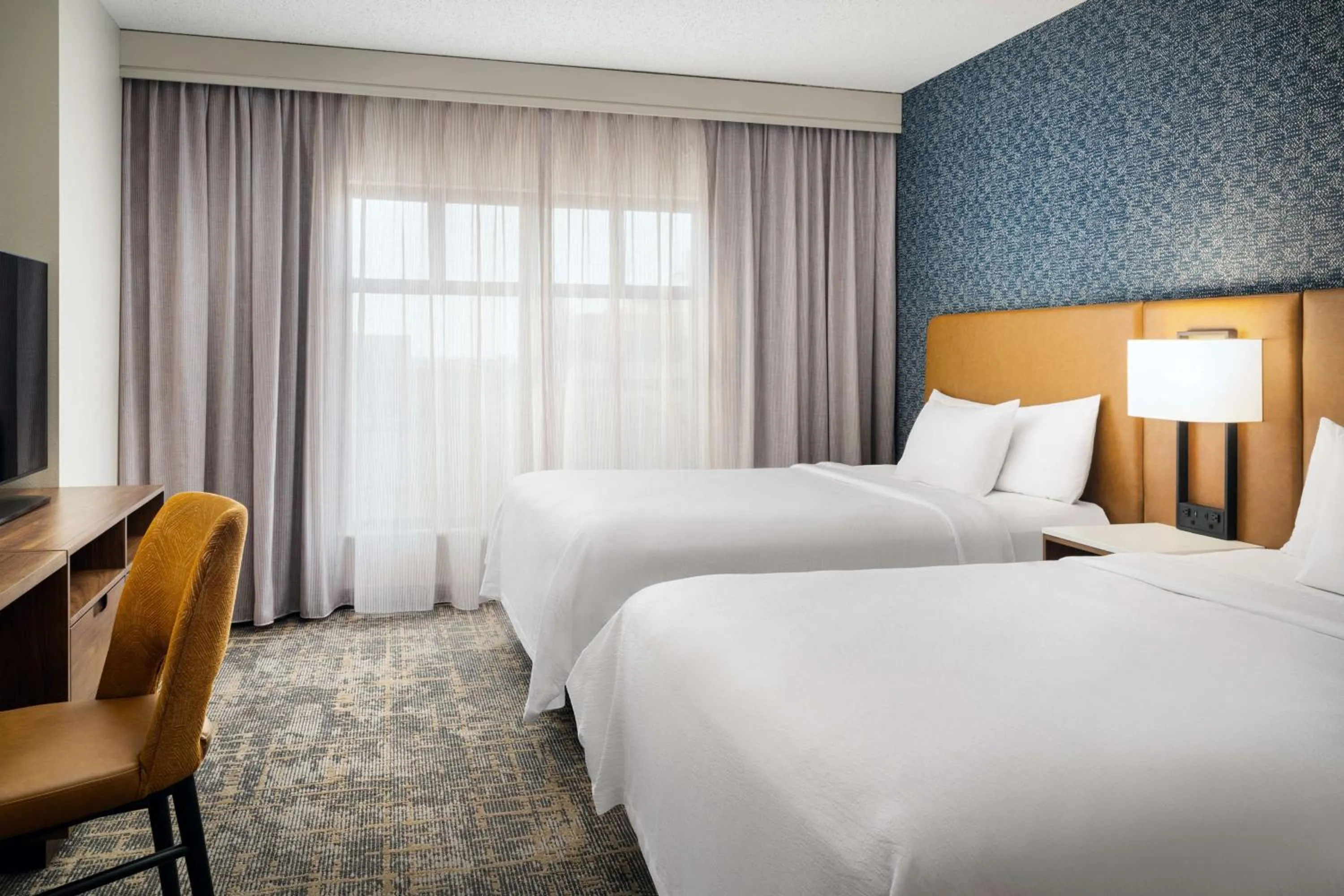 Queen Room with Two Queen Beds - Disability Access with tub in Embassy Suites Lincoln