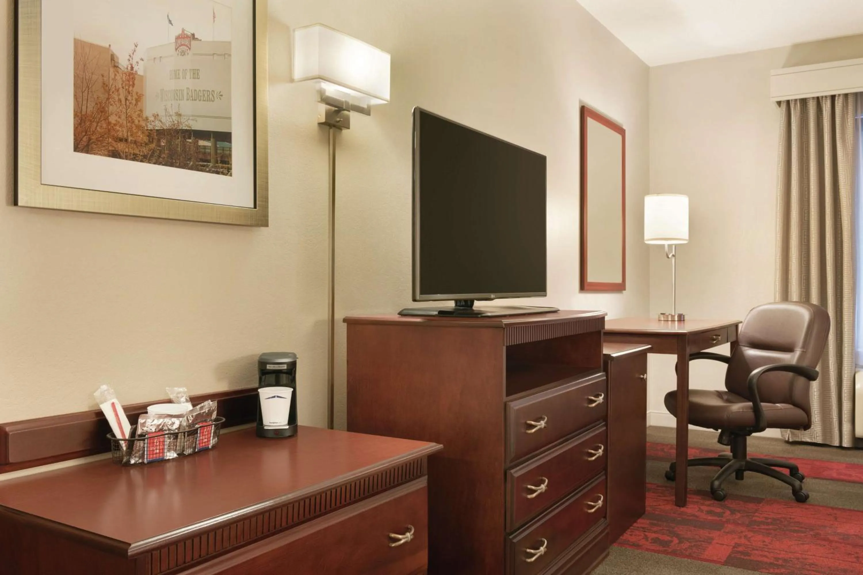 King Studio Suite - Non-Smoking in Hampton Inn & Suites Madison - West