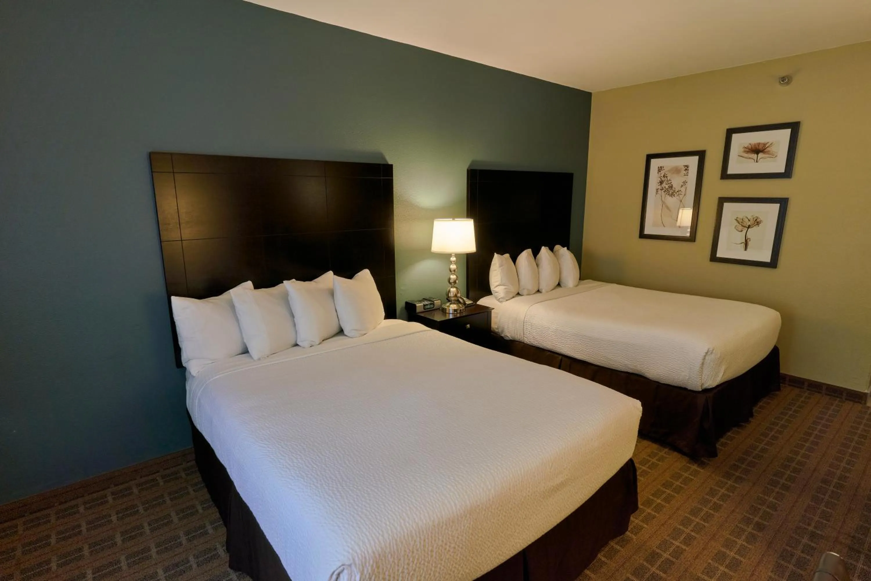 Quadruple Room in La Cuesta Inn, BW Signature Collection