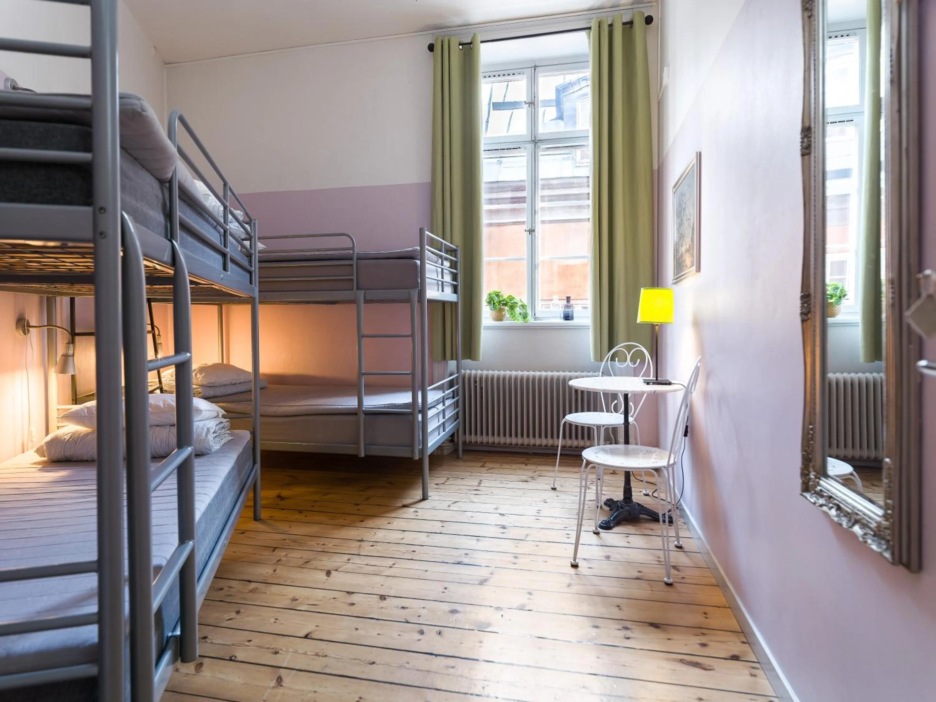Quadruple Room with Shared Bathroom - quiet street view in Castanea Old Town Hostel