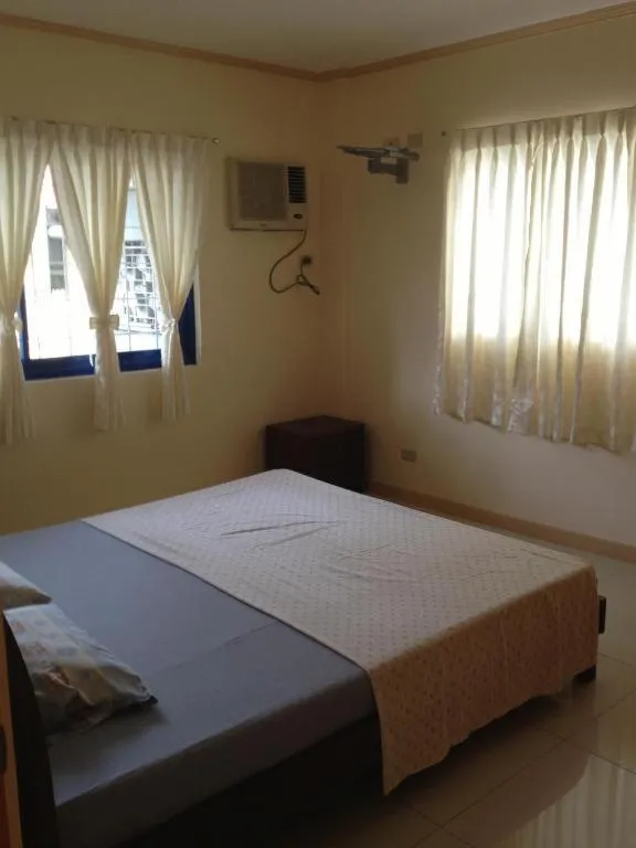 One-Bedroom Apartment in Dumaguete Springs Apartment