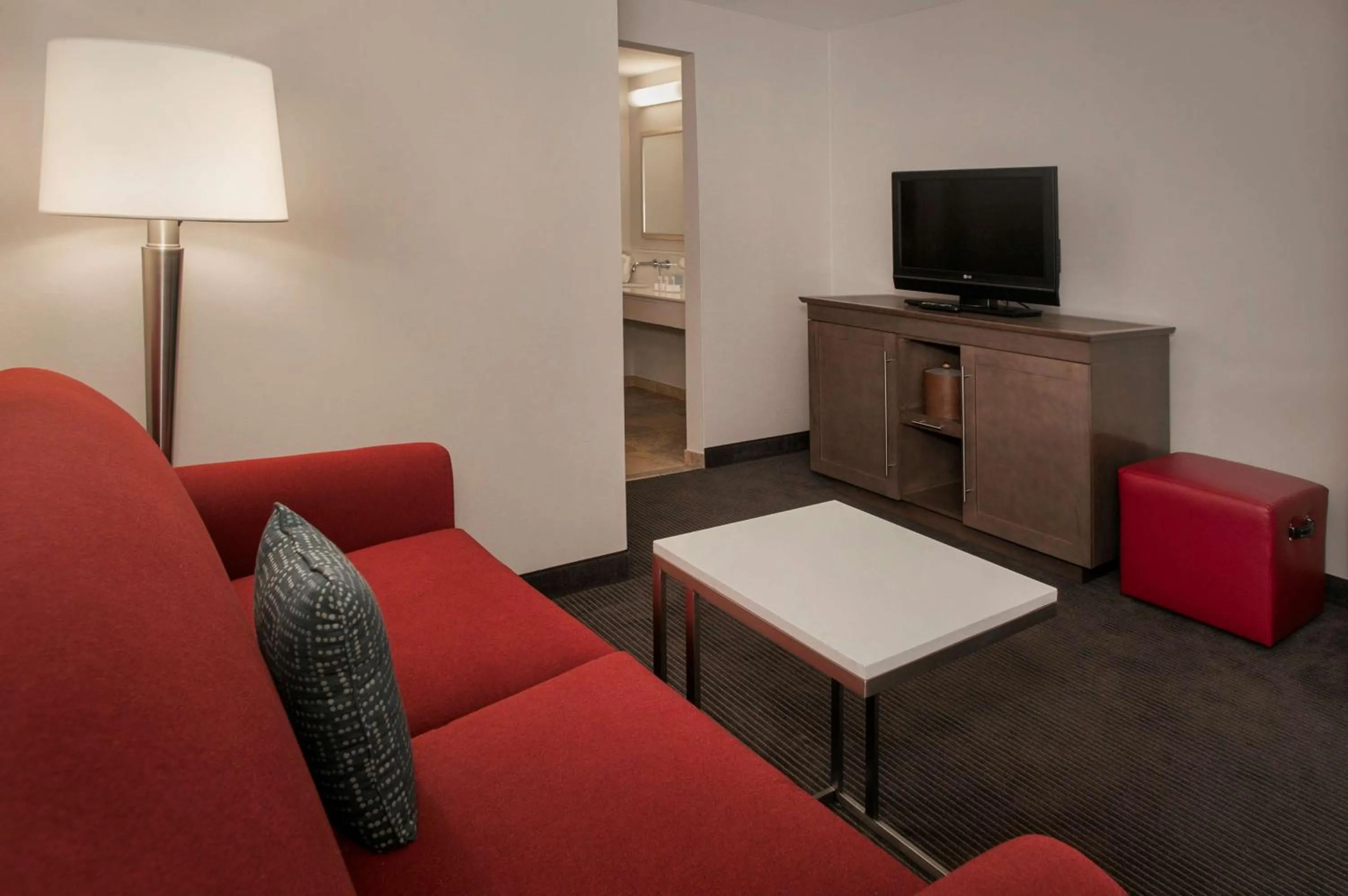 Suite with Two Double Beds and Roll-In Shower - Mobility Access/Non-Smoking in Hampton Inn & Suites Milwaukee Downtown