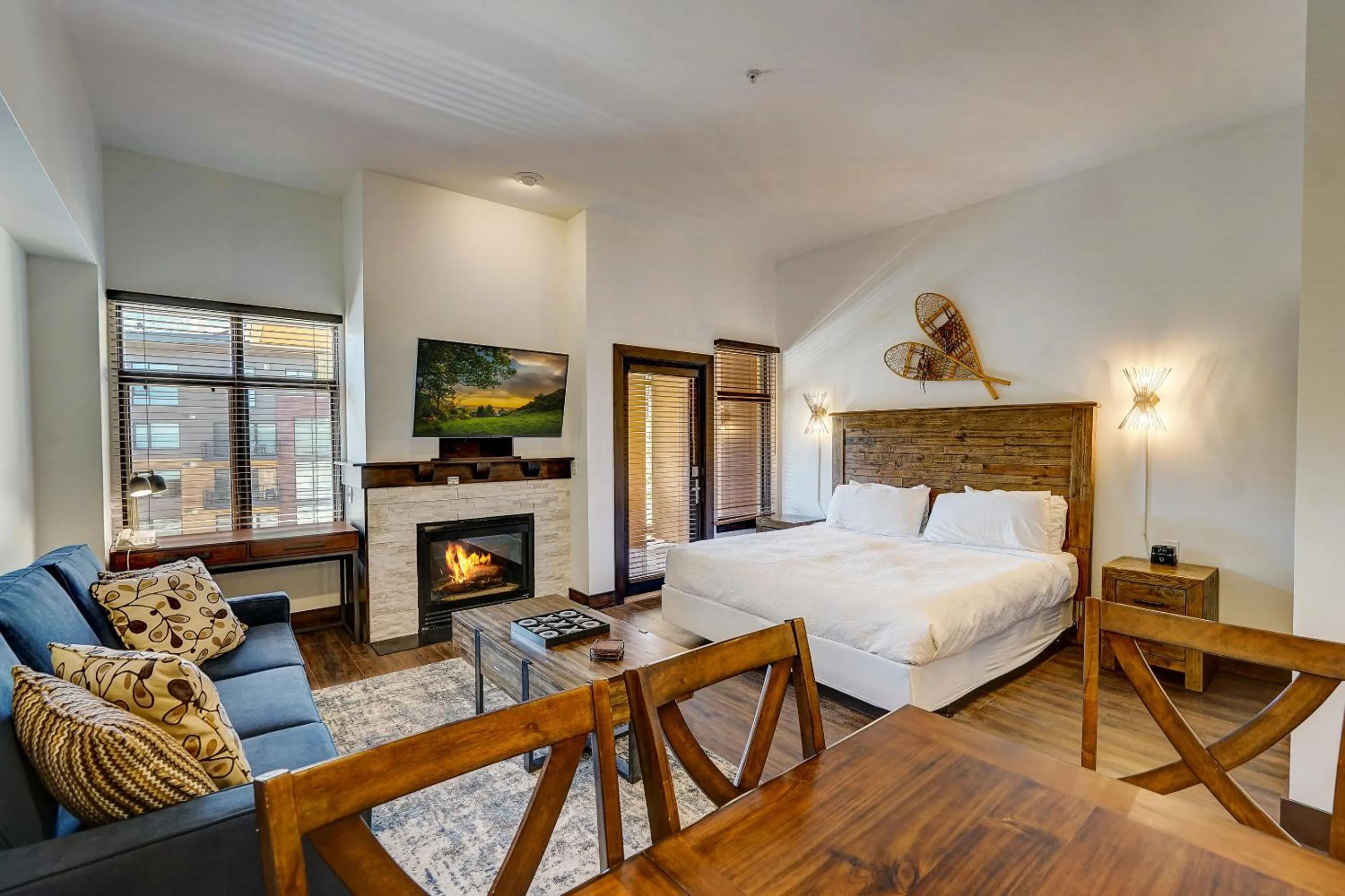 Deluxe Studio in Sundial Lodge by All Seasons Resort Lodging