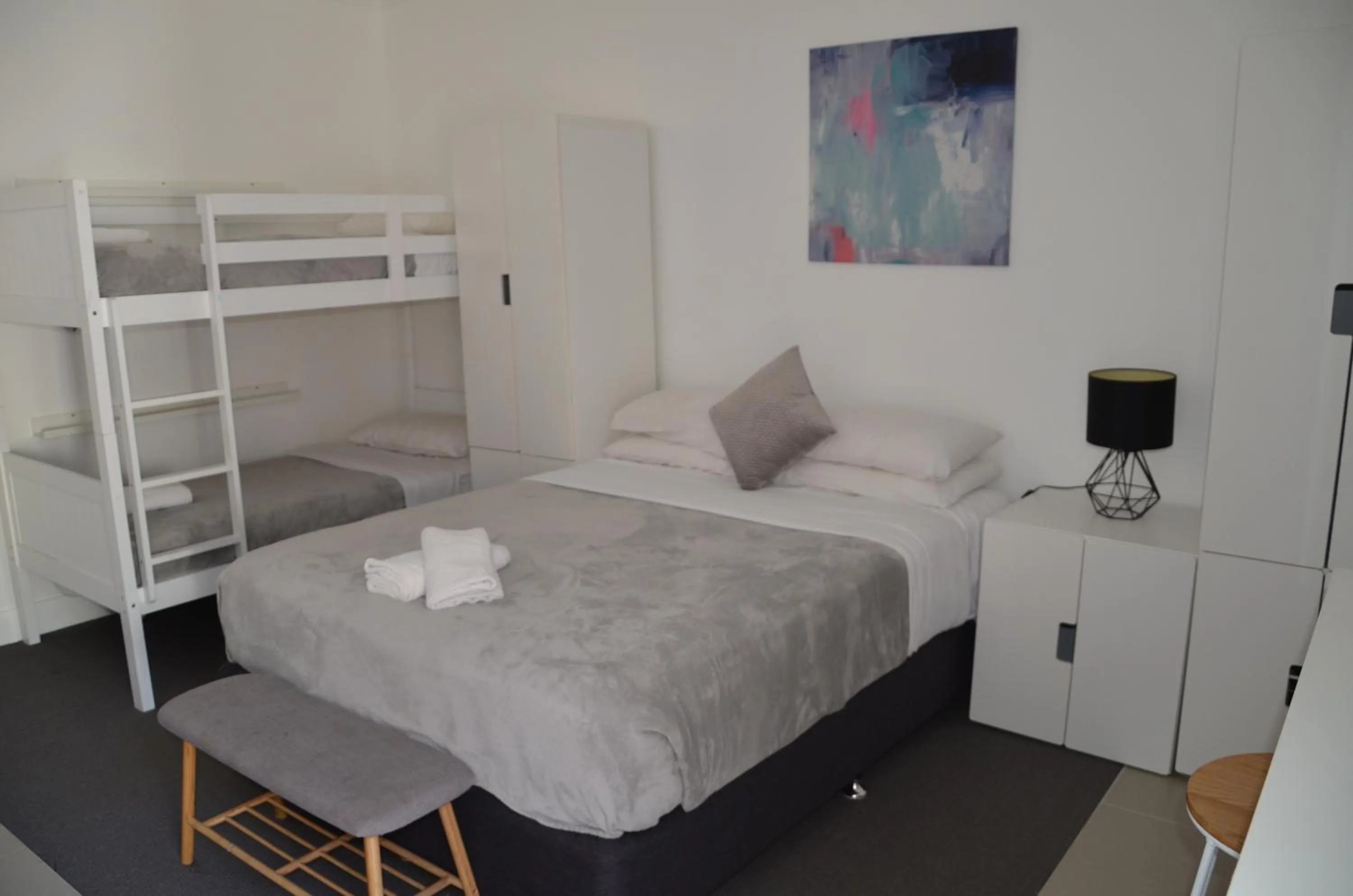 Garden Studio with Ensuite and Courtyard in Sandy Bottoms Guesthouse