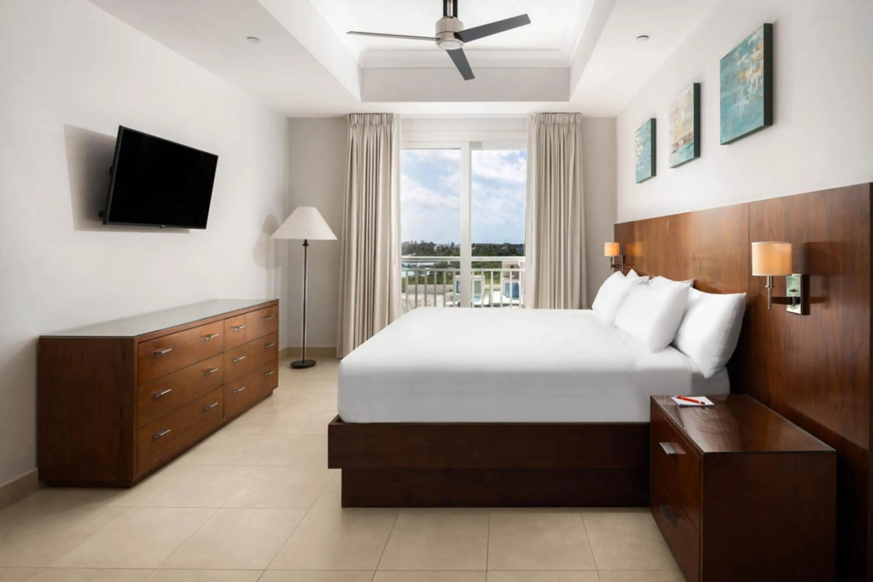 Ocean Front 2 Bedroom Suite in Blue Haven Resort- All Inclusive