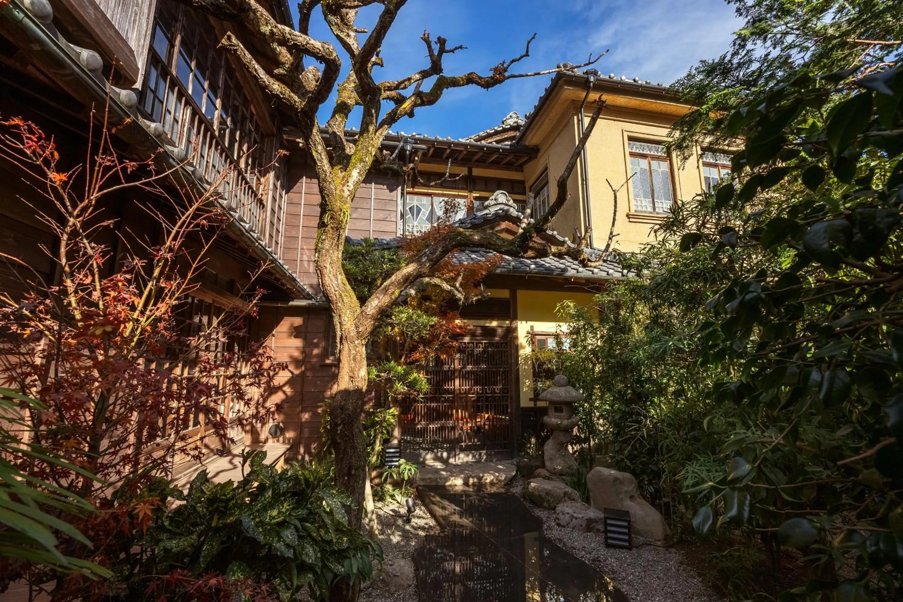 Luxury Villa​​ and Open-Air Bath in Ochiairo