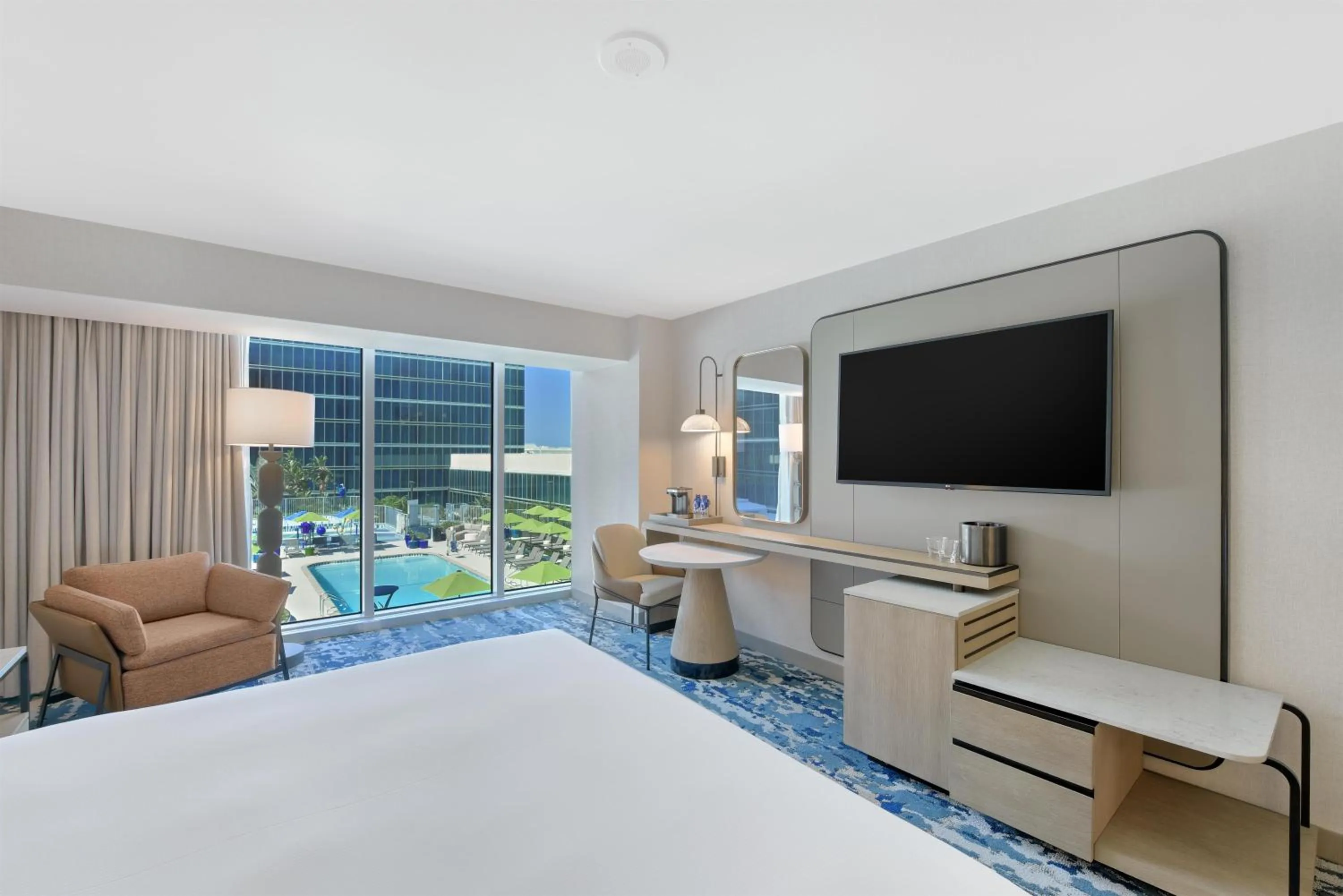 Queen Room with Two Queen Beds and Pool View in Hilton Anaheim