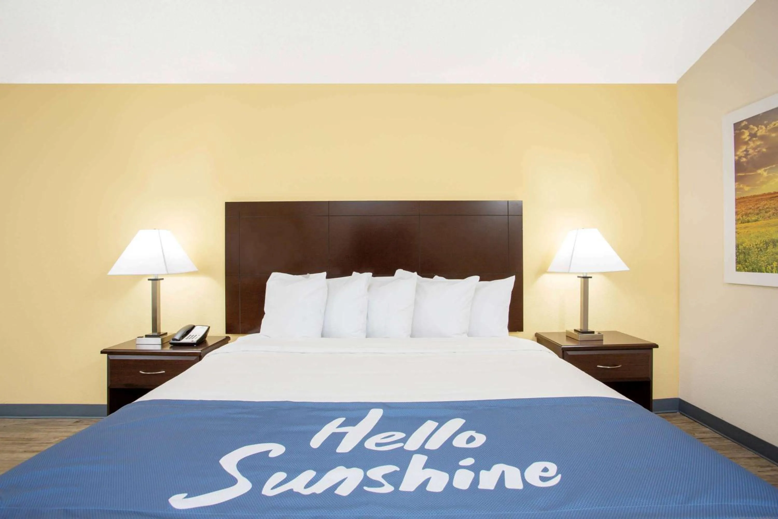 King Room- Non-Smoking in Days Inn by Wyndham Lake City