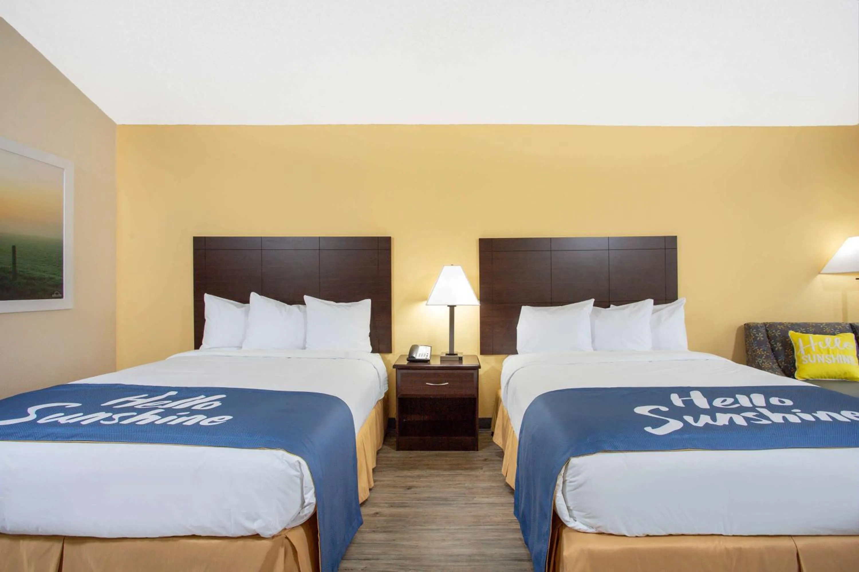 Queen Room with Two Queen Beds - Non-Smoking in Days Inn by Wyndham Lake City