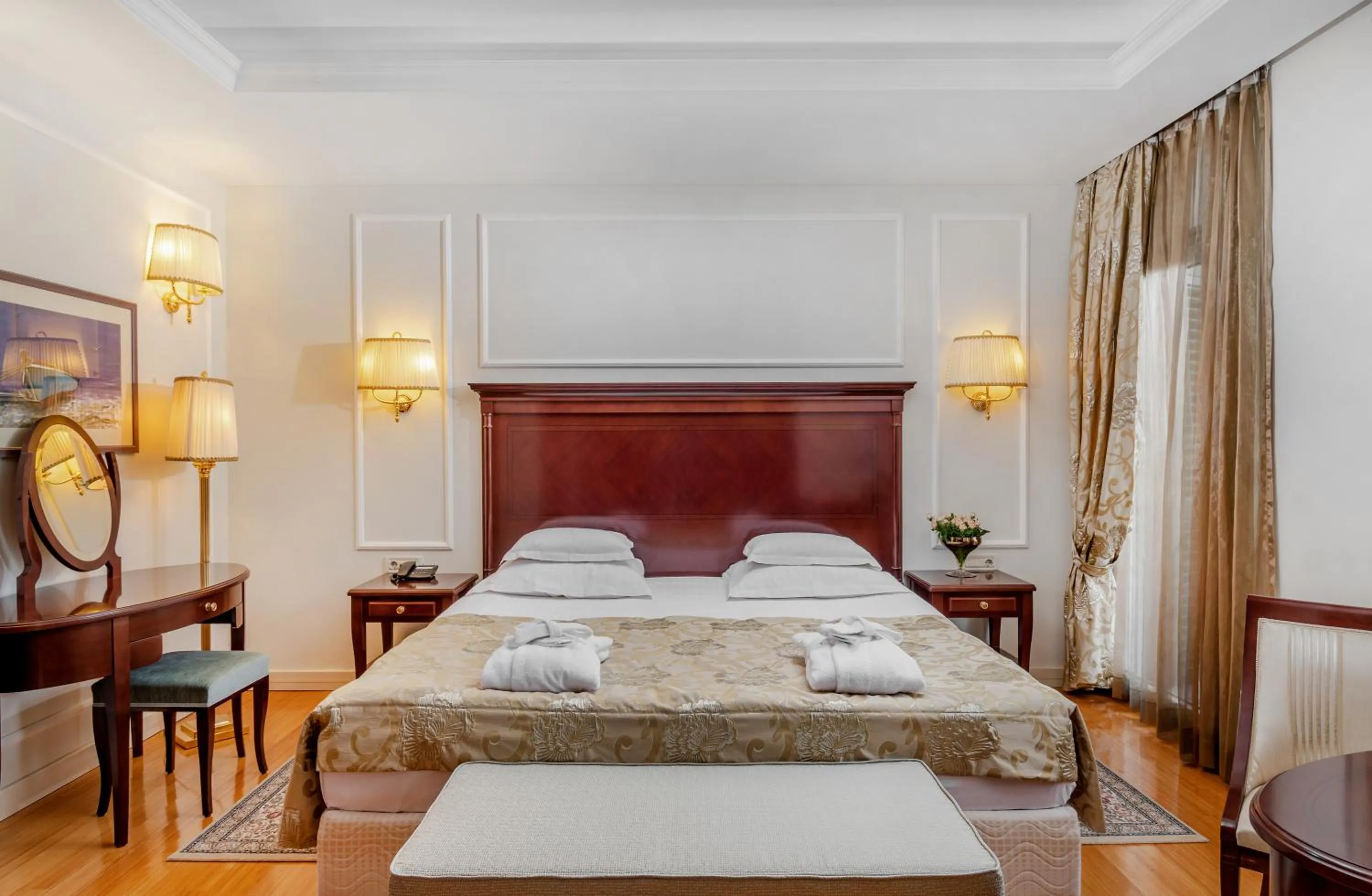 Suite in Hotel President Solin