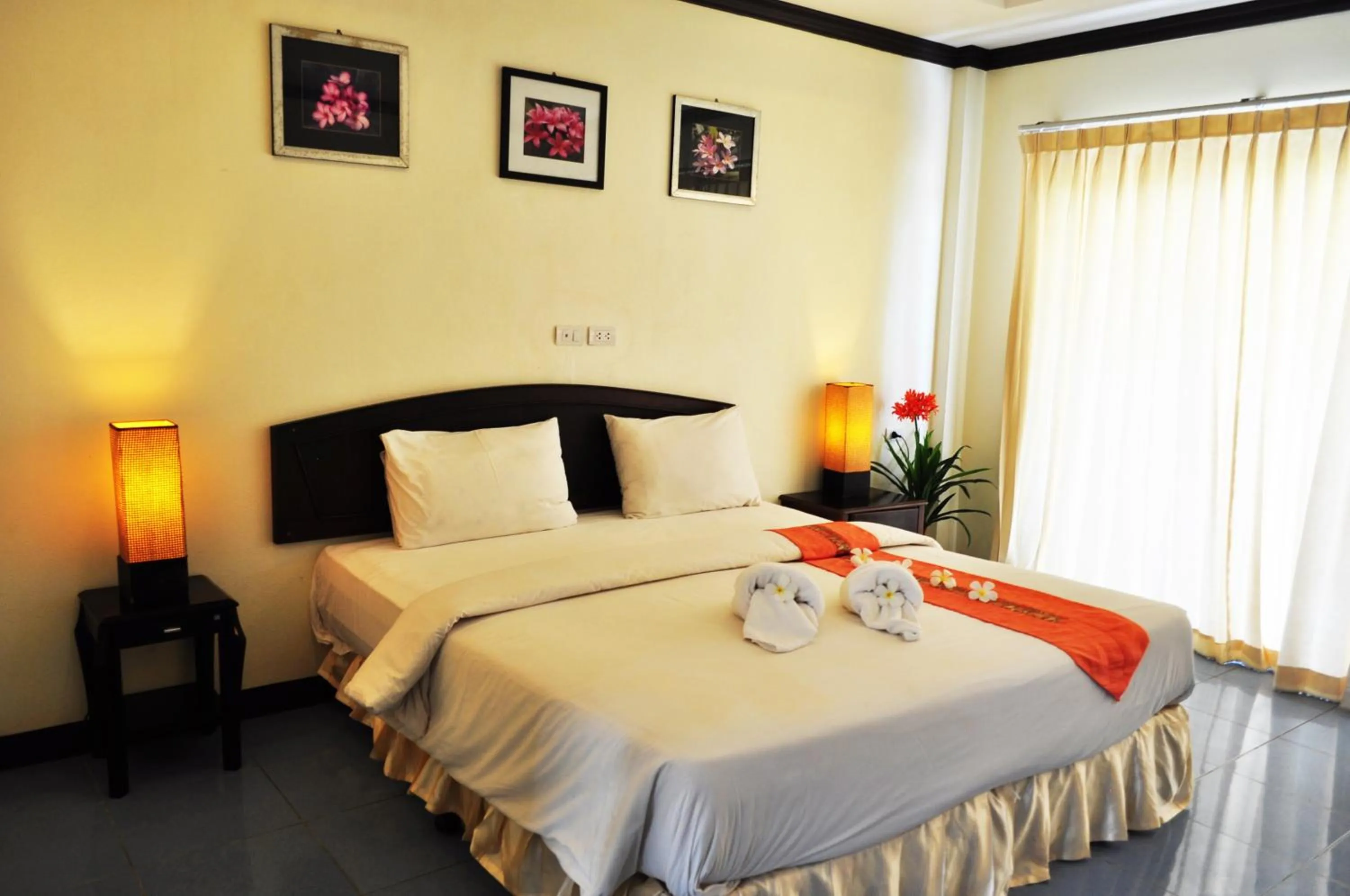Superior Double Room in Lanta Seafront Resort