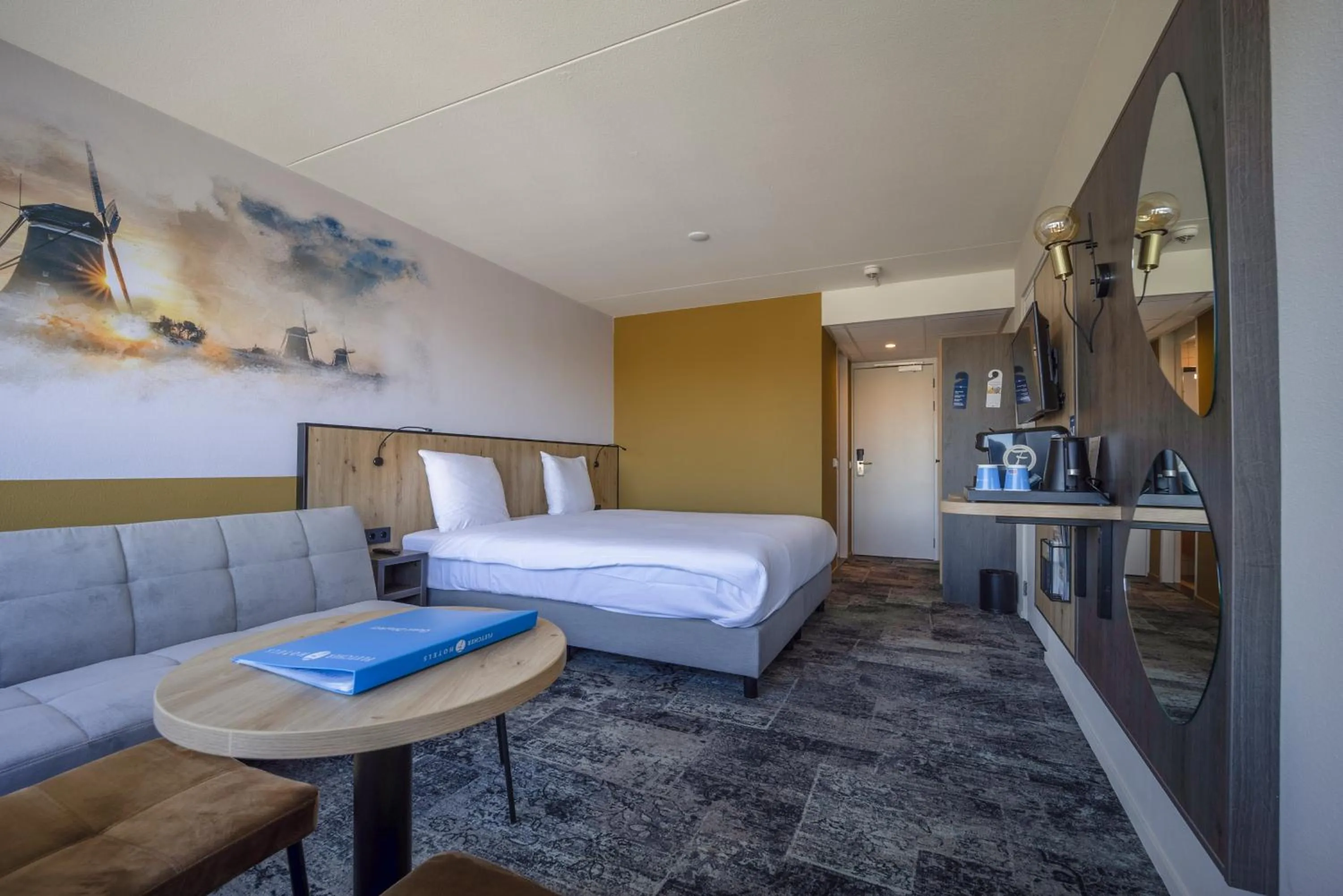 Family Room in Fletcher Hotel-Restaurant Leidschendam – Den Haag