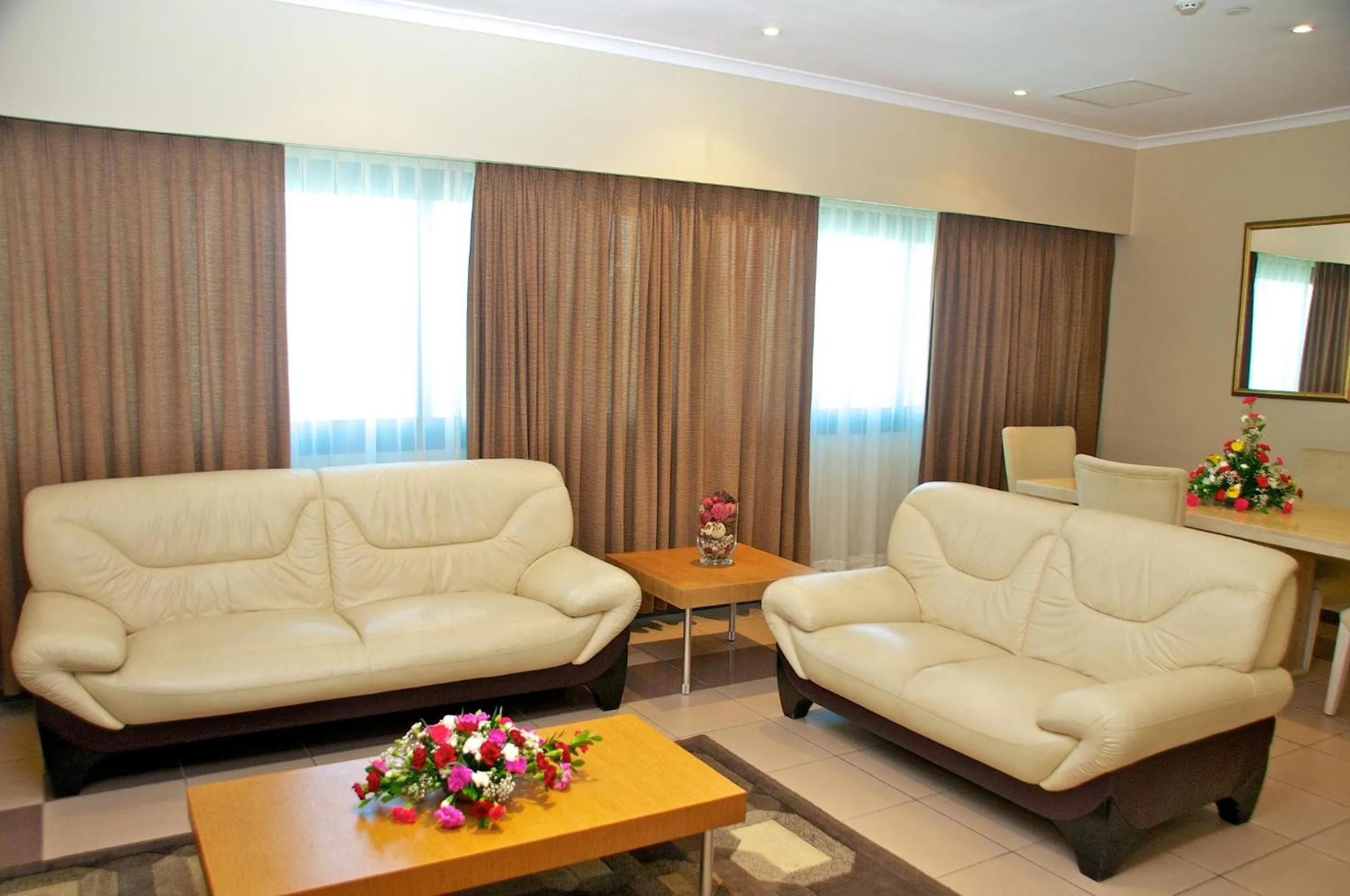 Executive Suite in Harbour View Suites