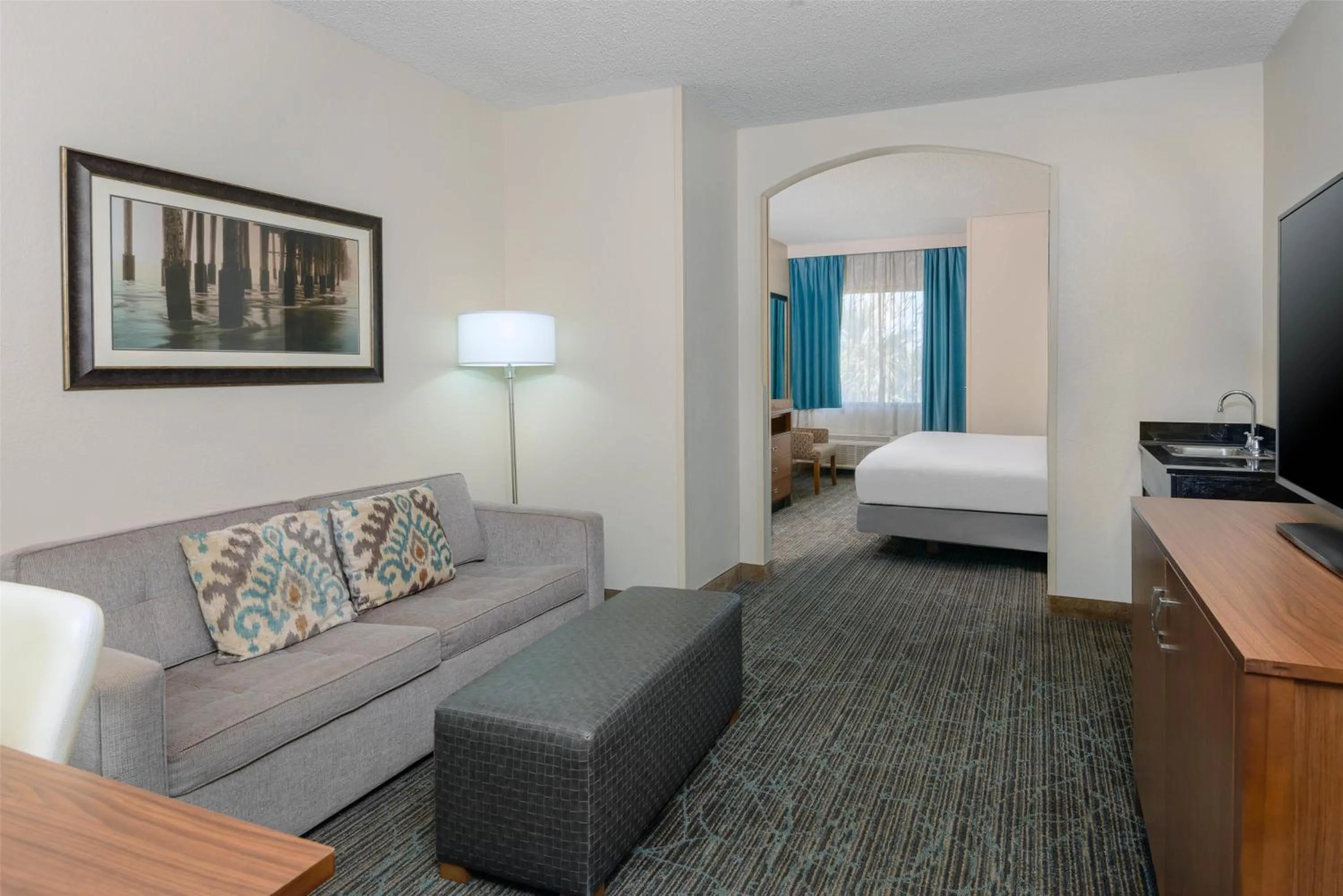 Junior King Suite in DoubleTree by Hilton Hotel West Palm Beach Airport