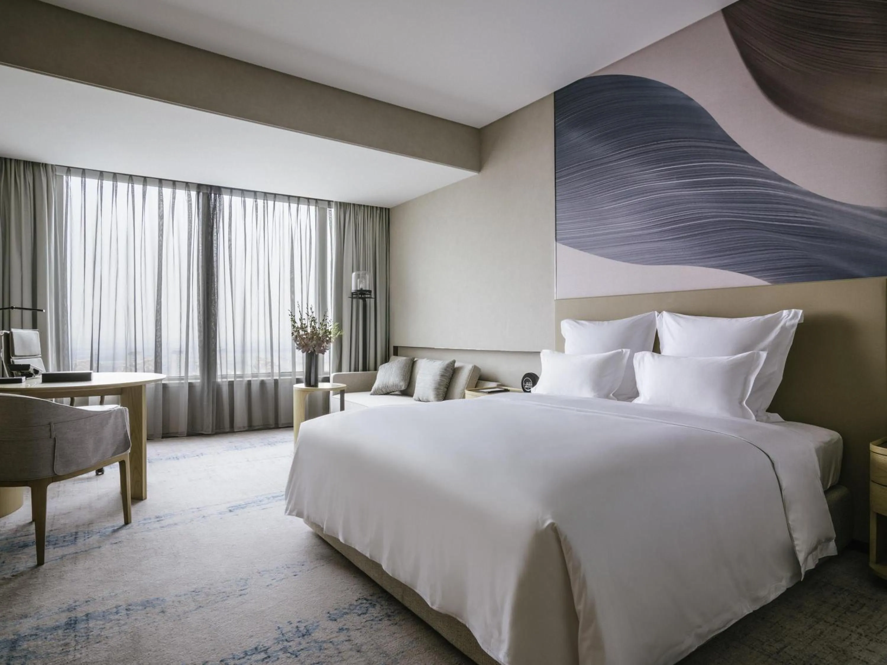 Deluxe Executive King Room with City View - Lounge Access in Pullman Shanghai Qingpu Excellence