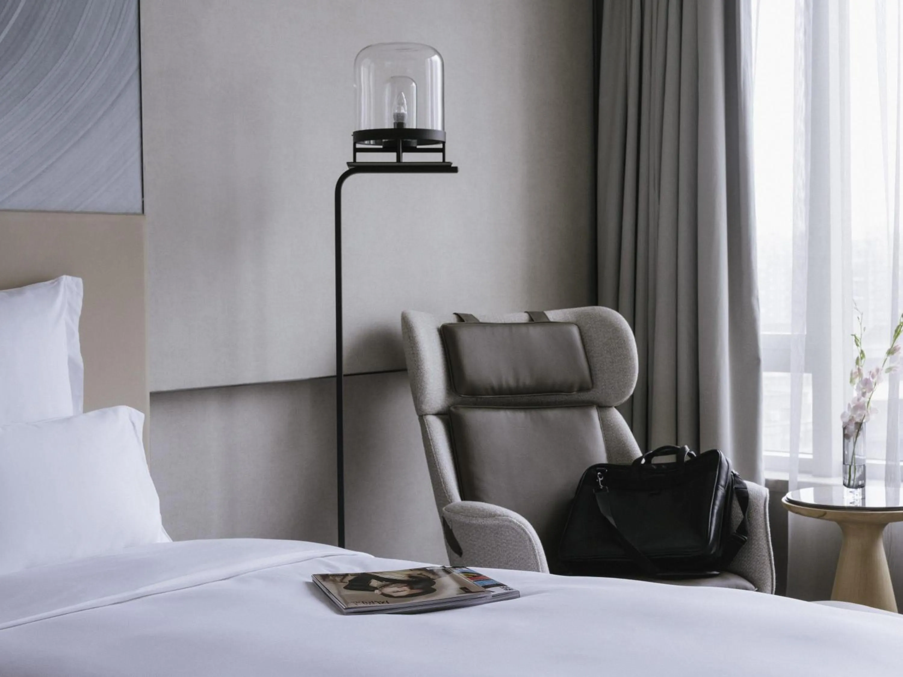 Deluxe King Suite with City View - Lounge Access in Pullman Shanghai Qingpu Excellence