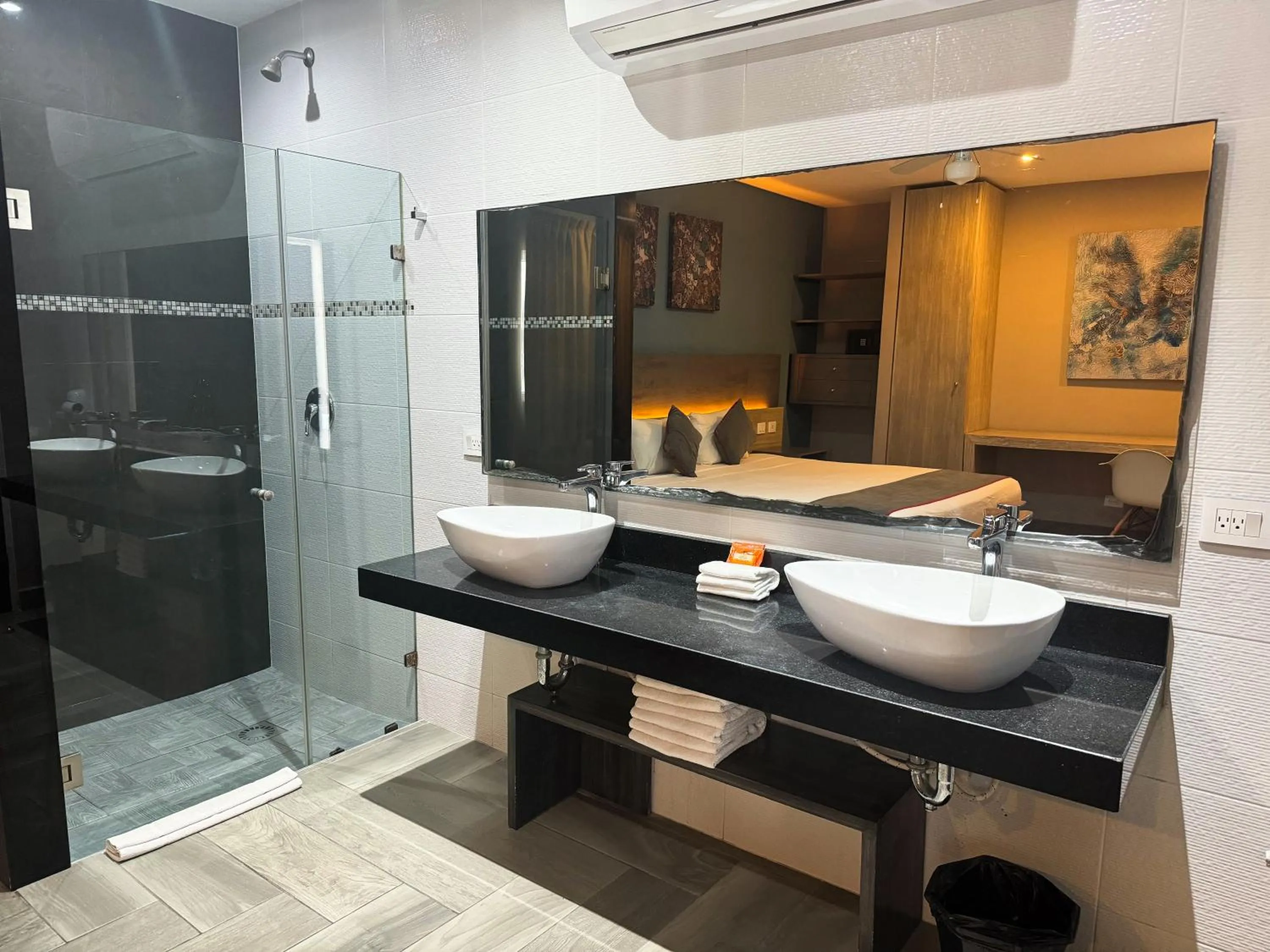 King Room with Sea View in Illusion Xpress I Attraction Hotel Deluxe