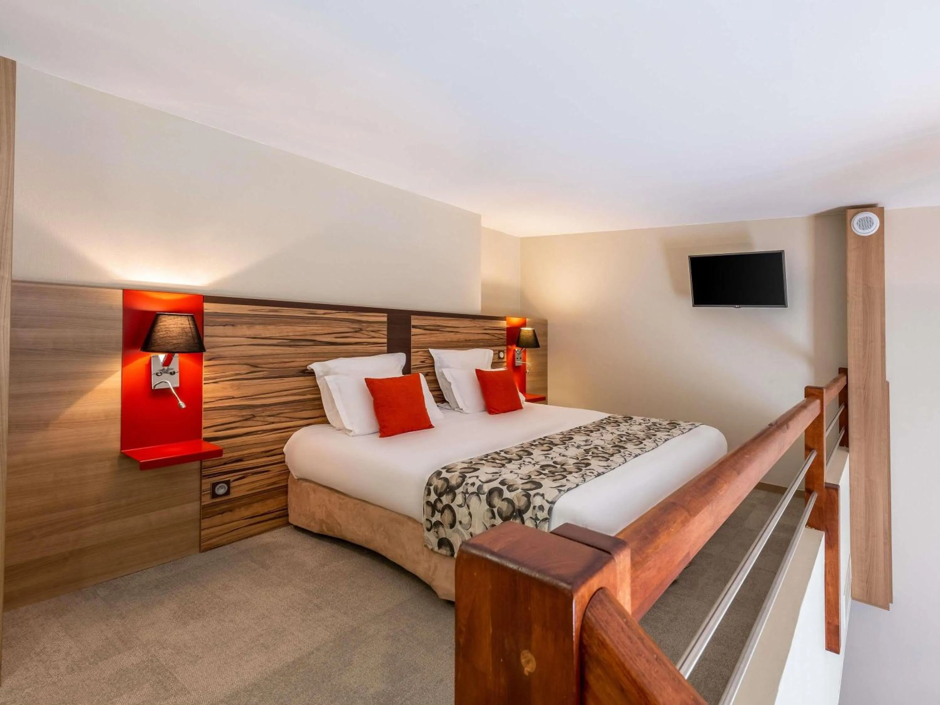 Duplex Apartment (3 Adults) in Aparthotel Adagio Lyon Patio Confluence