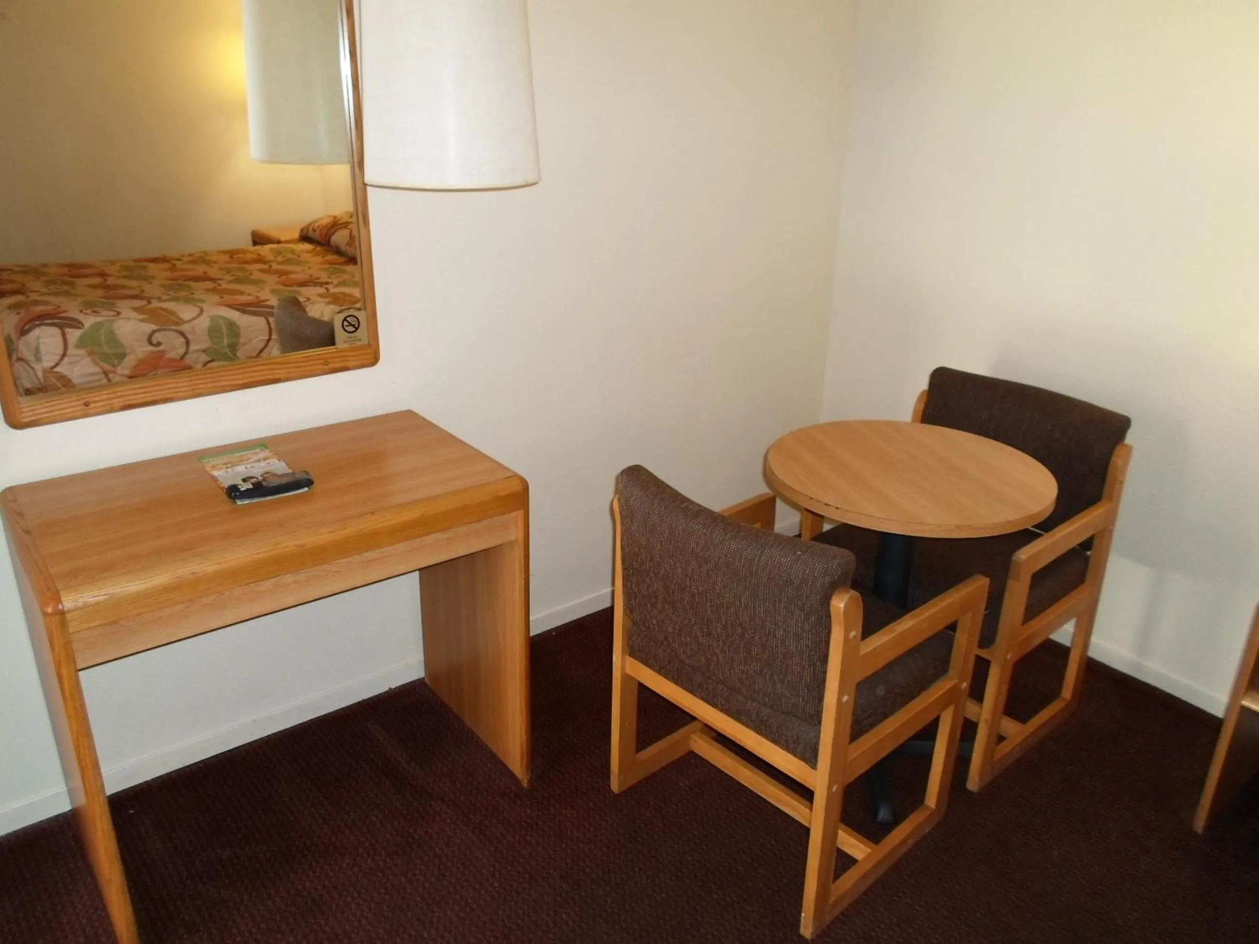 Queen Room with Two Queen Beds - Non-Smoking in EZ 8 Motel Newark