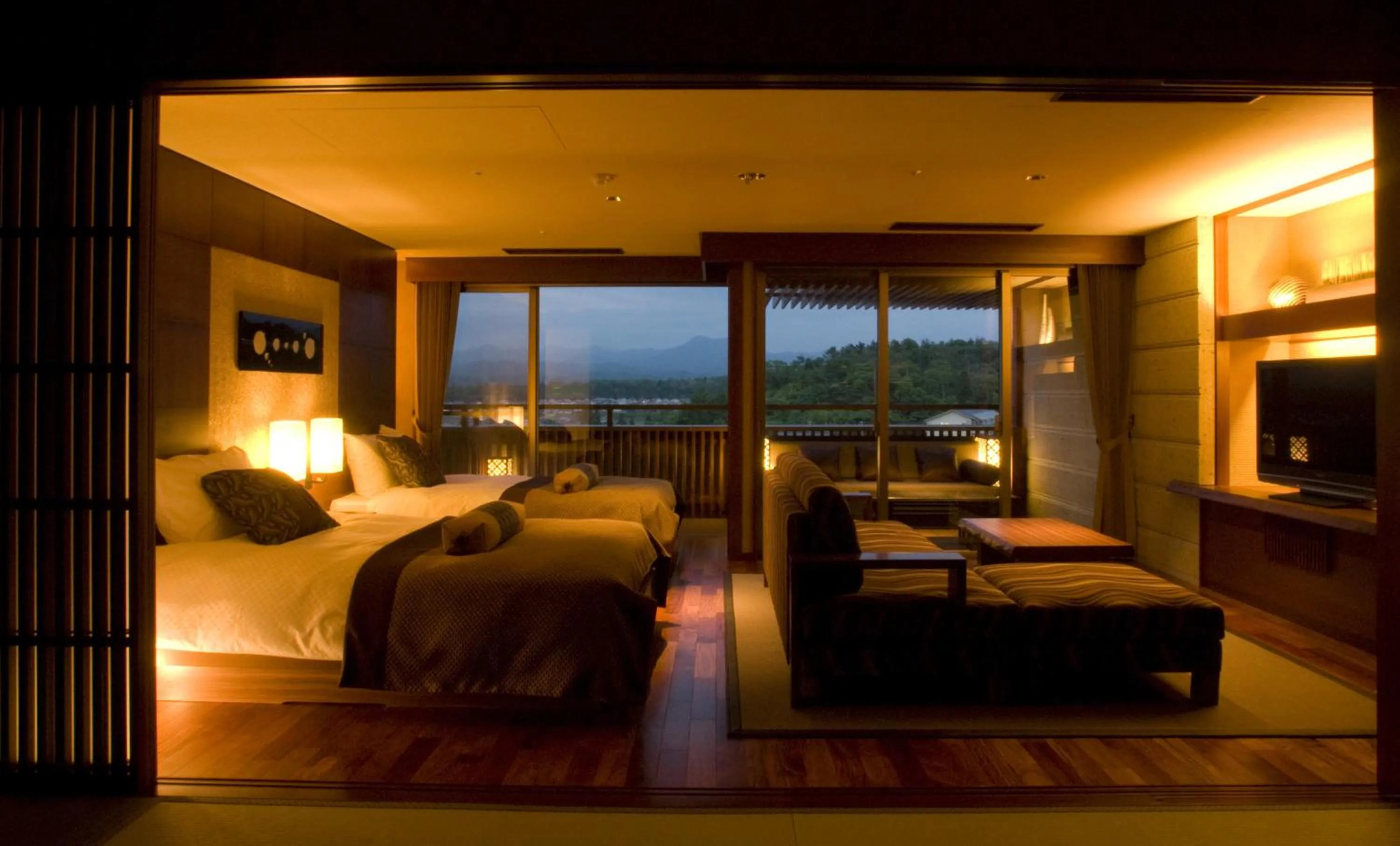 Luxury Room with Tatami Area - Tensyo Building - Half Board Included in Yunokuni Tensyo