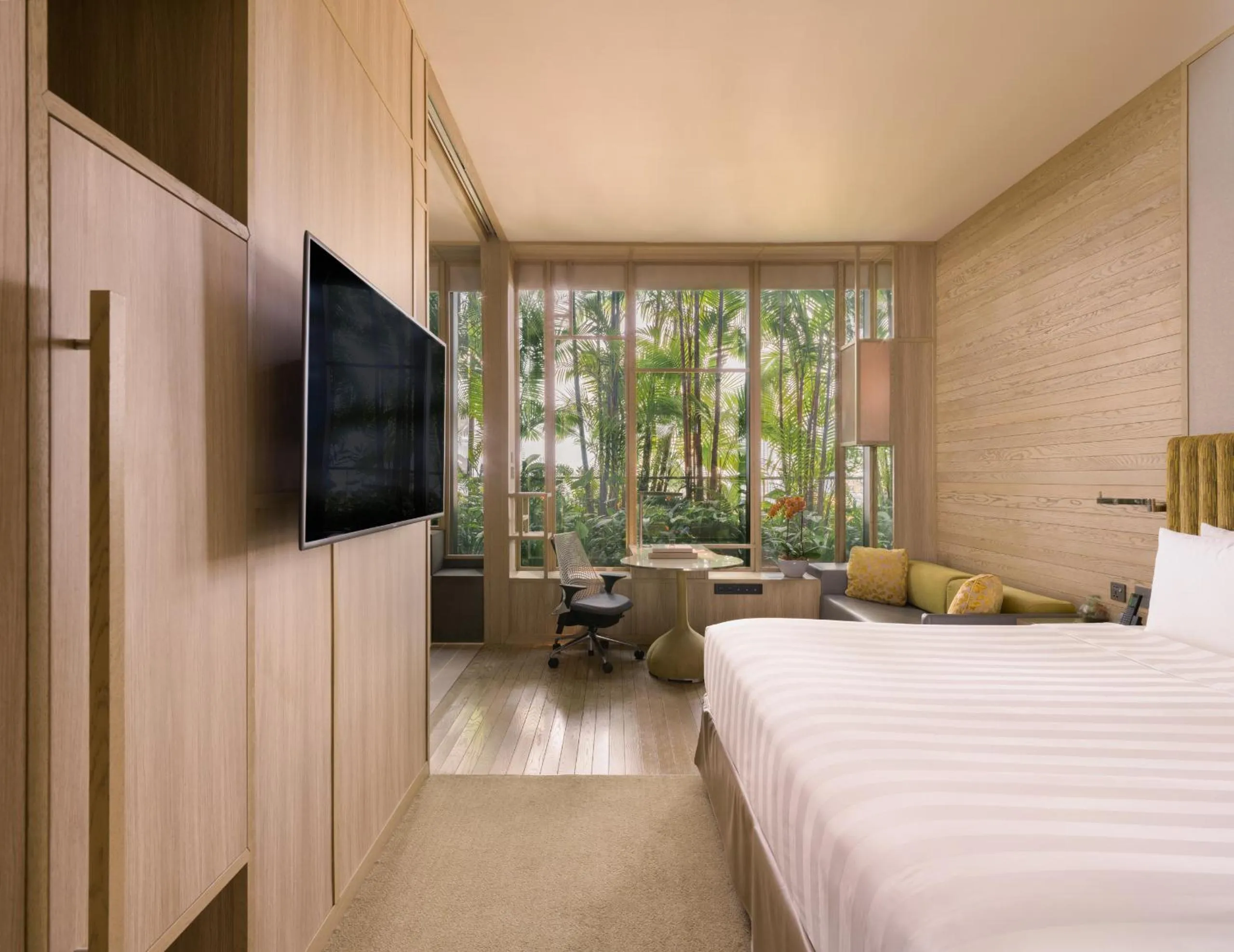 COLLECTION Club Lifestyle King in PARKROYAL COLLECTION Pickering, Singapore