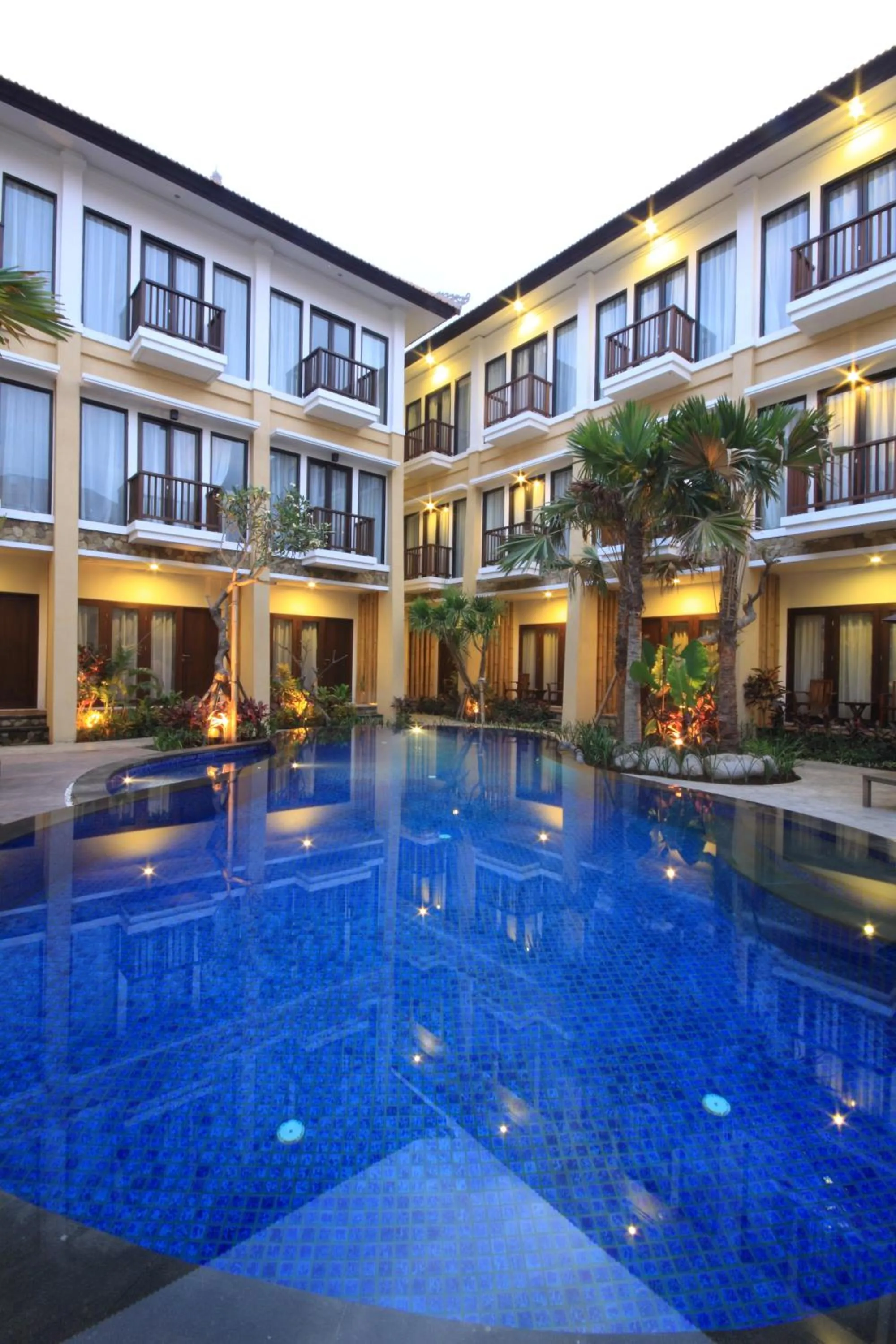 Suris Boutique Hotel