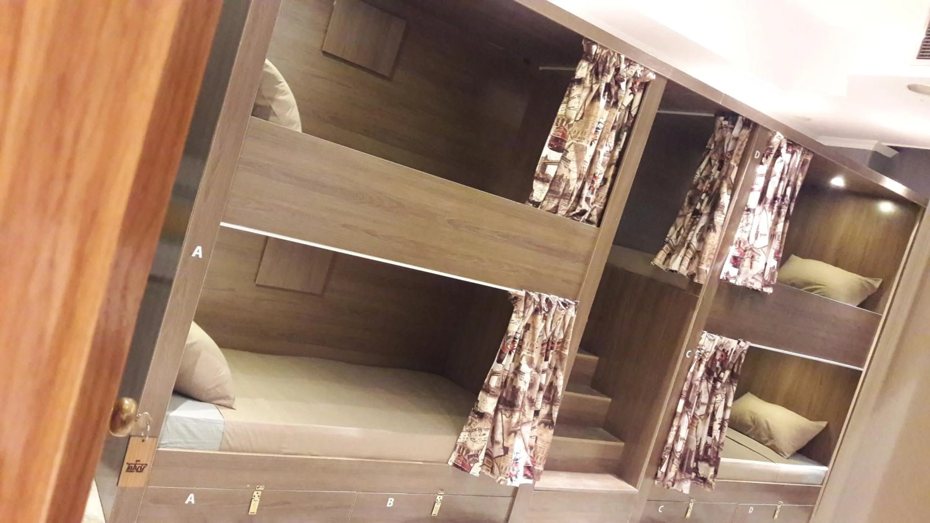 Bunk Bed in Mixed Dormitory Room (Non Egyptian & Arab Nationals) in Tahrir Square Hostel