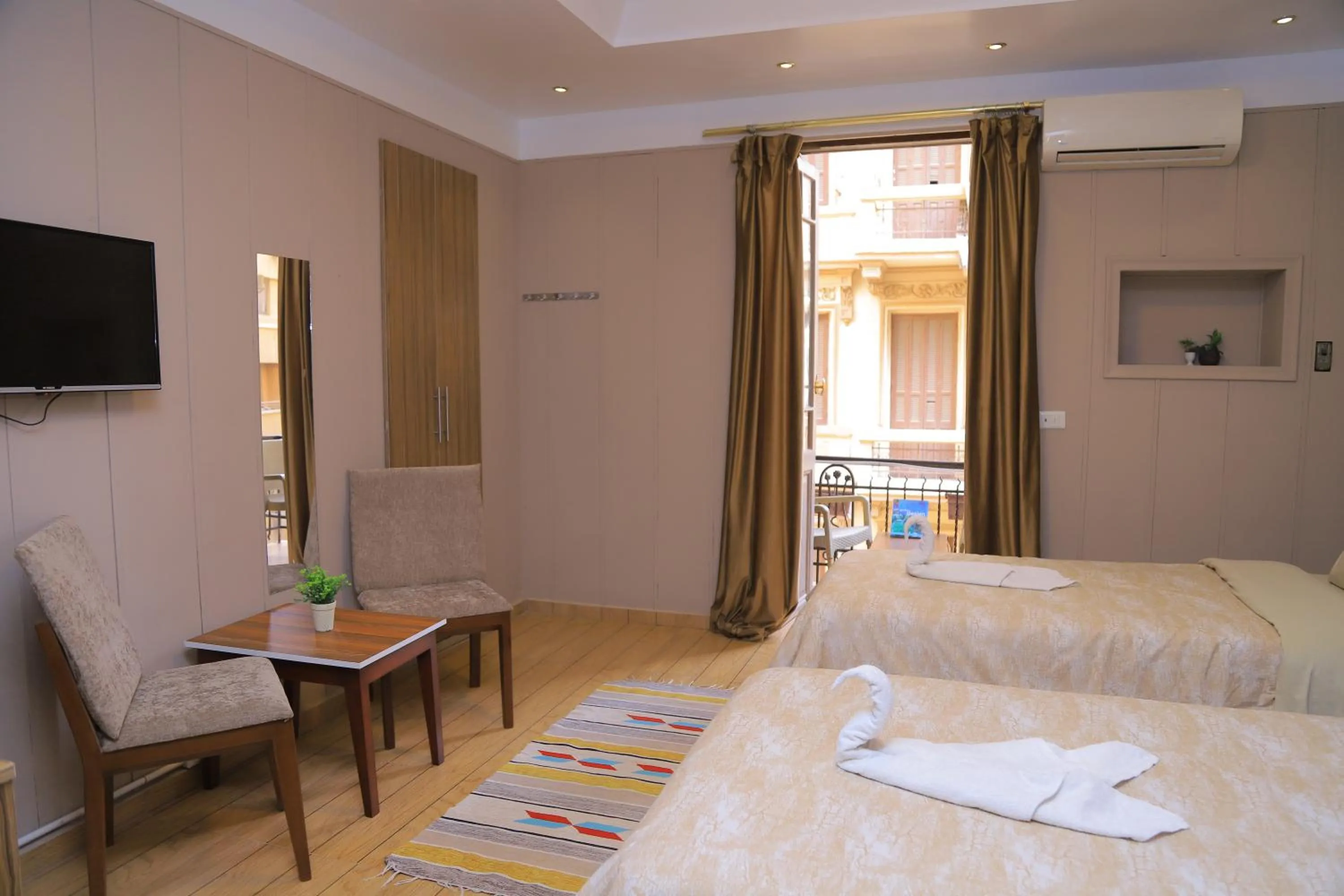 Twin Room with Shared Bathroom - single occupancy in Holy Sheet Hostel