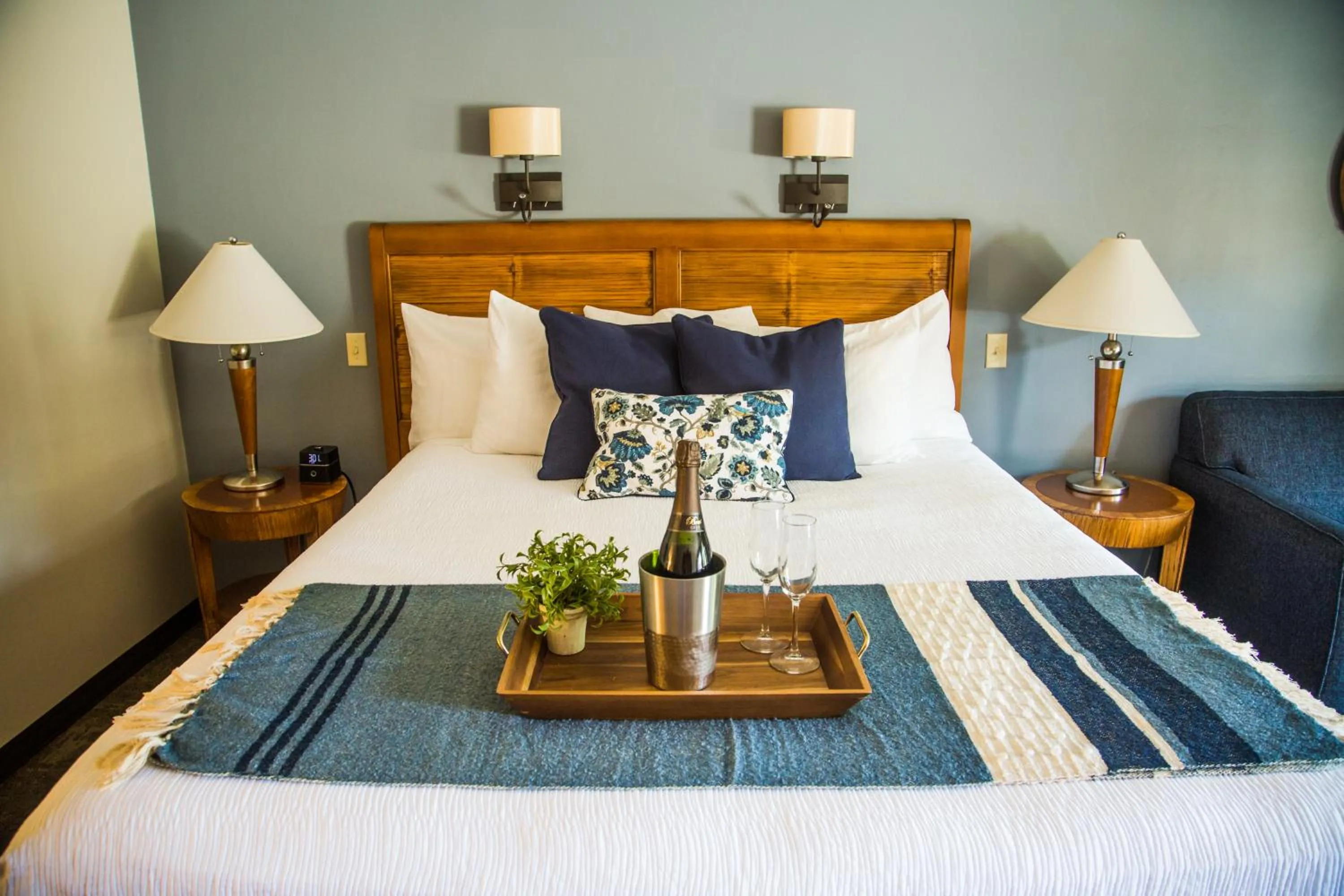 King Room in Adelaide Inn