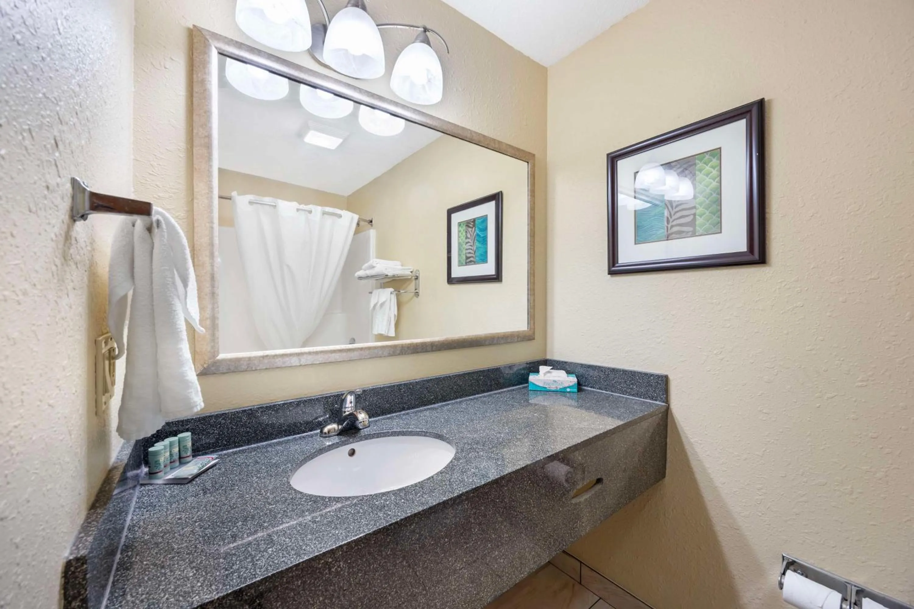 Queen Room with Two Queen Beds - Non-Smoking in Best Western Central City