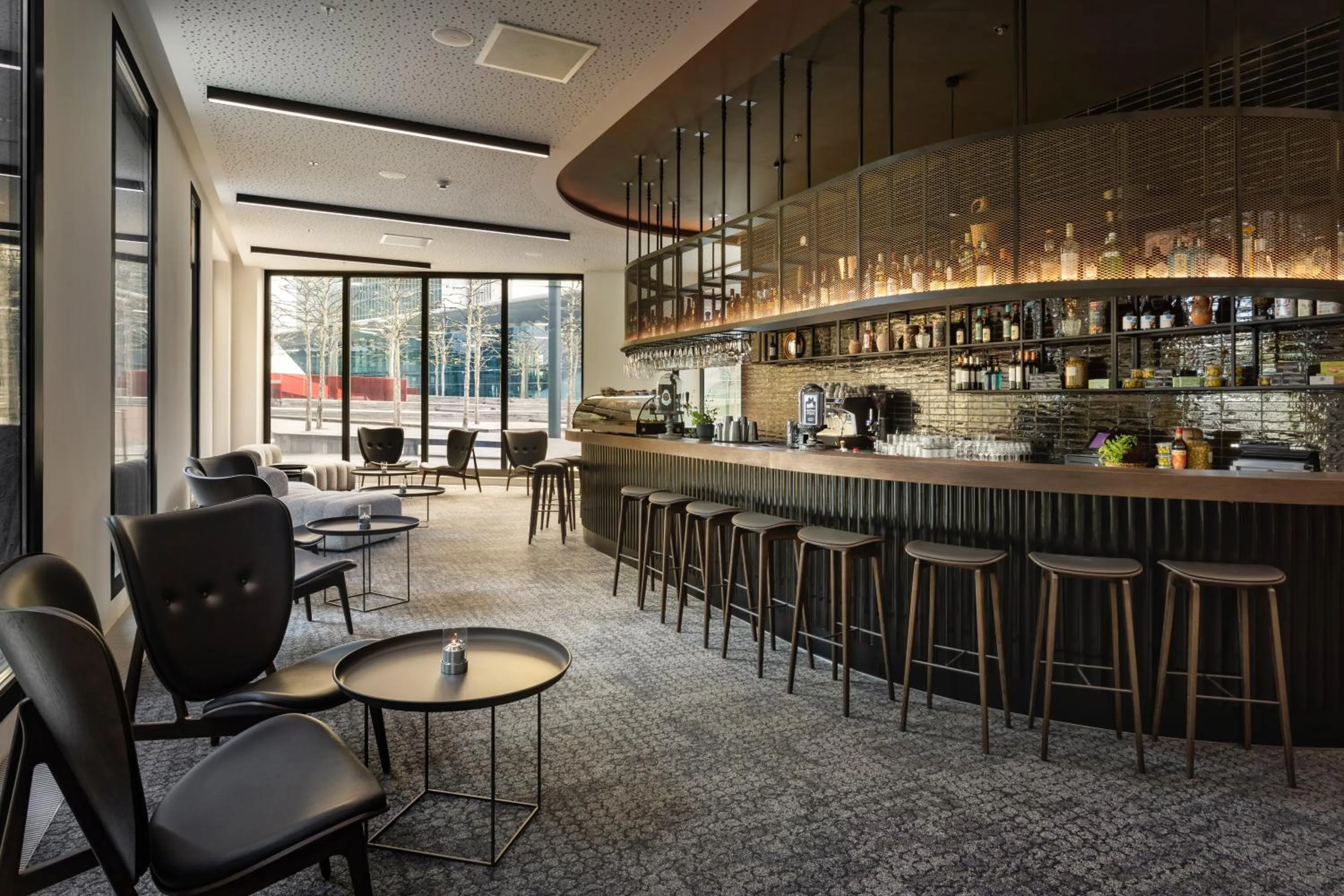 Restaurant/places to eat in Melia Luxembourg