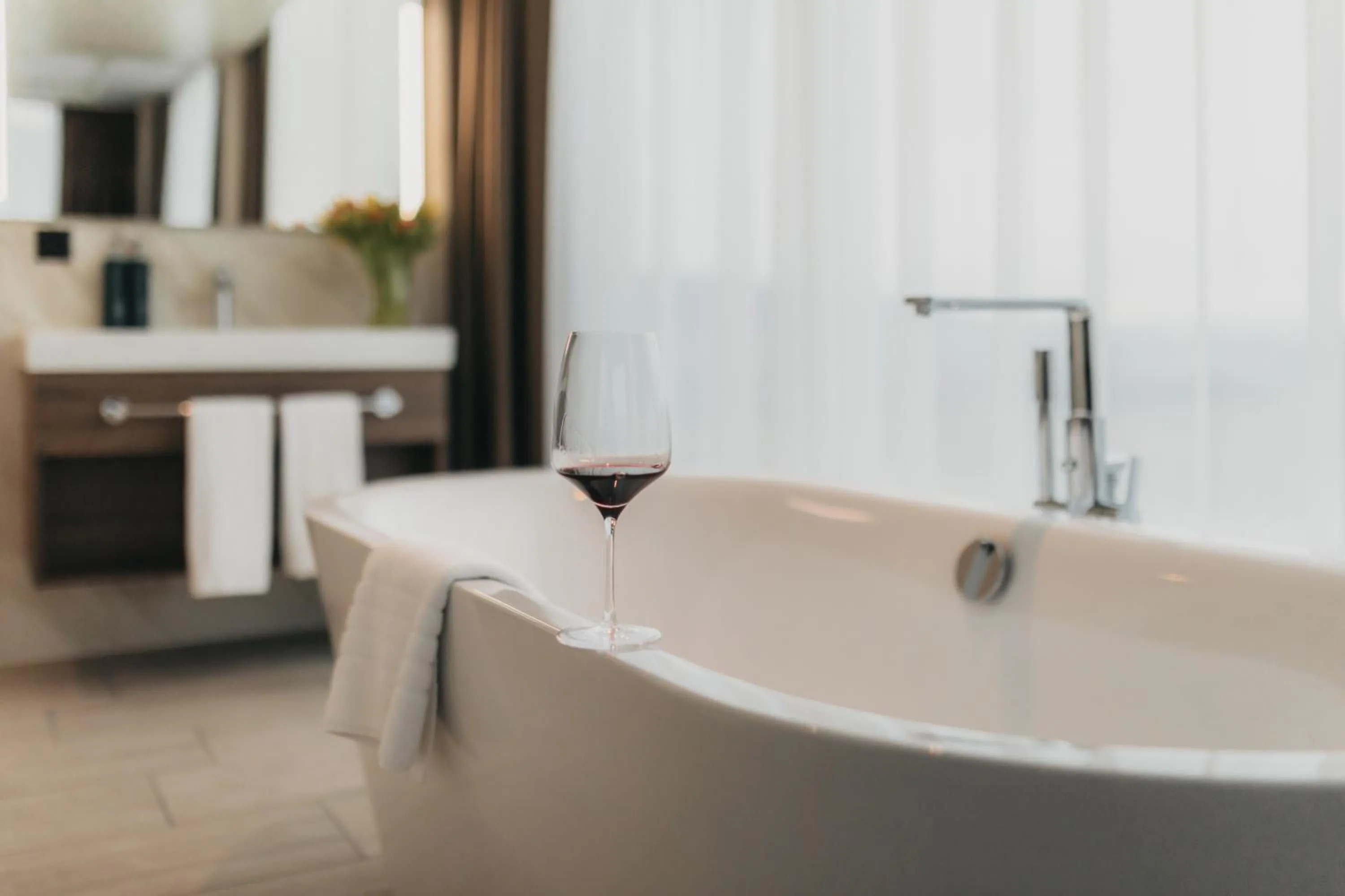 One-Bedroom Premium Apartment in IIP Apartments - Self Check-In