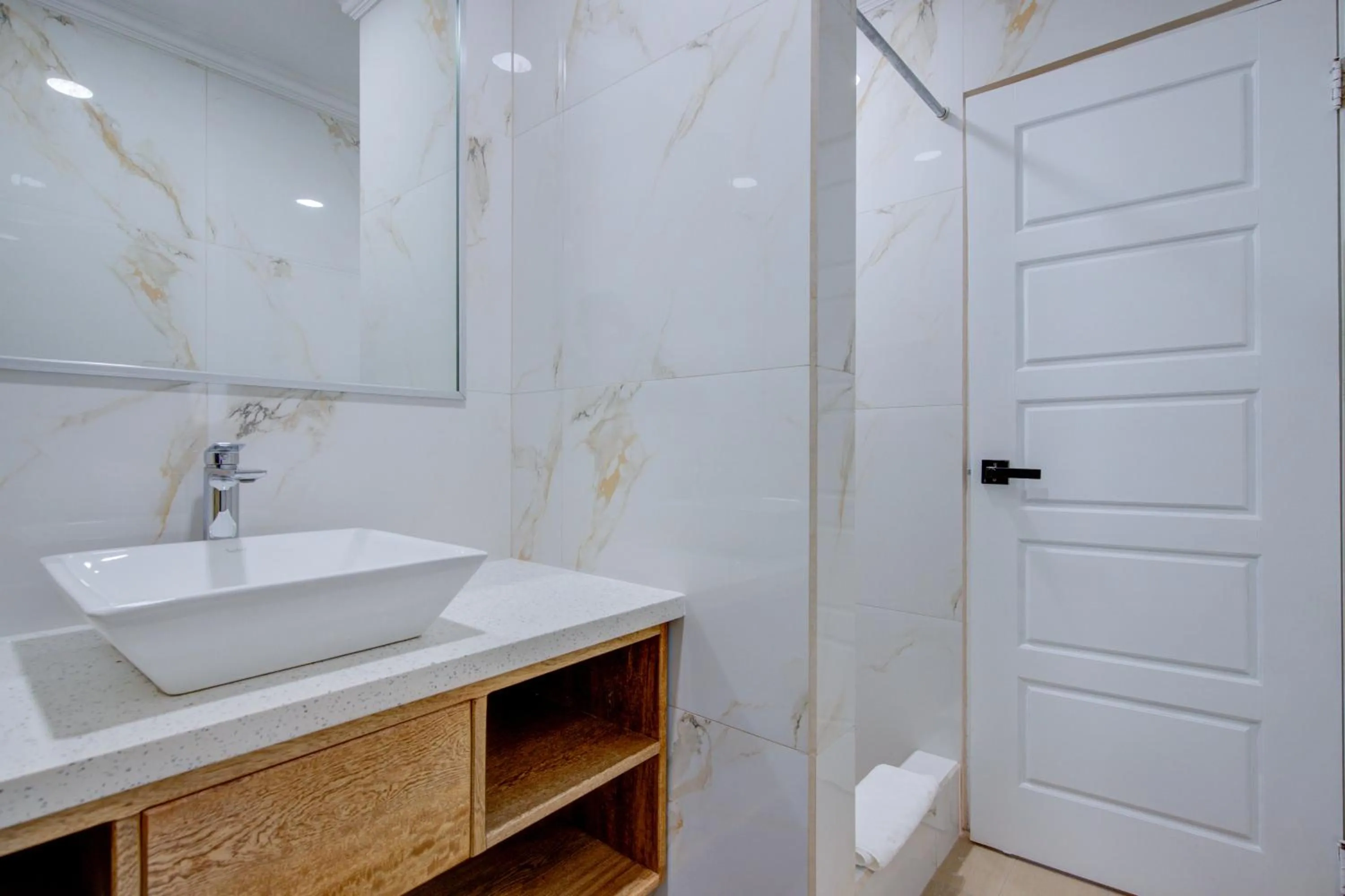 Single Room in Airport Suites Hotel