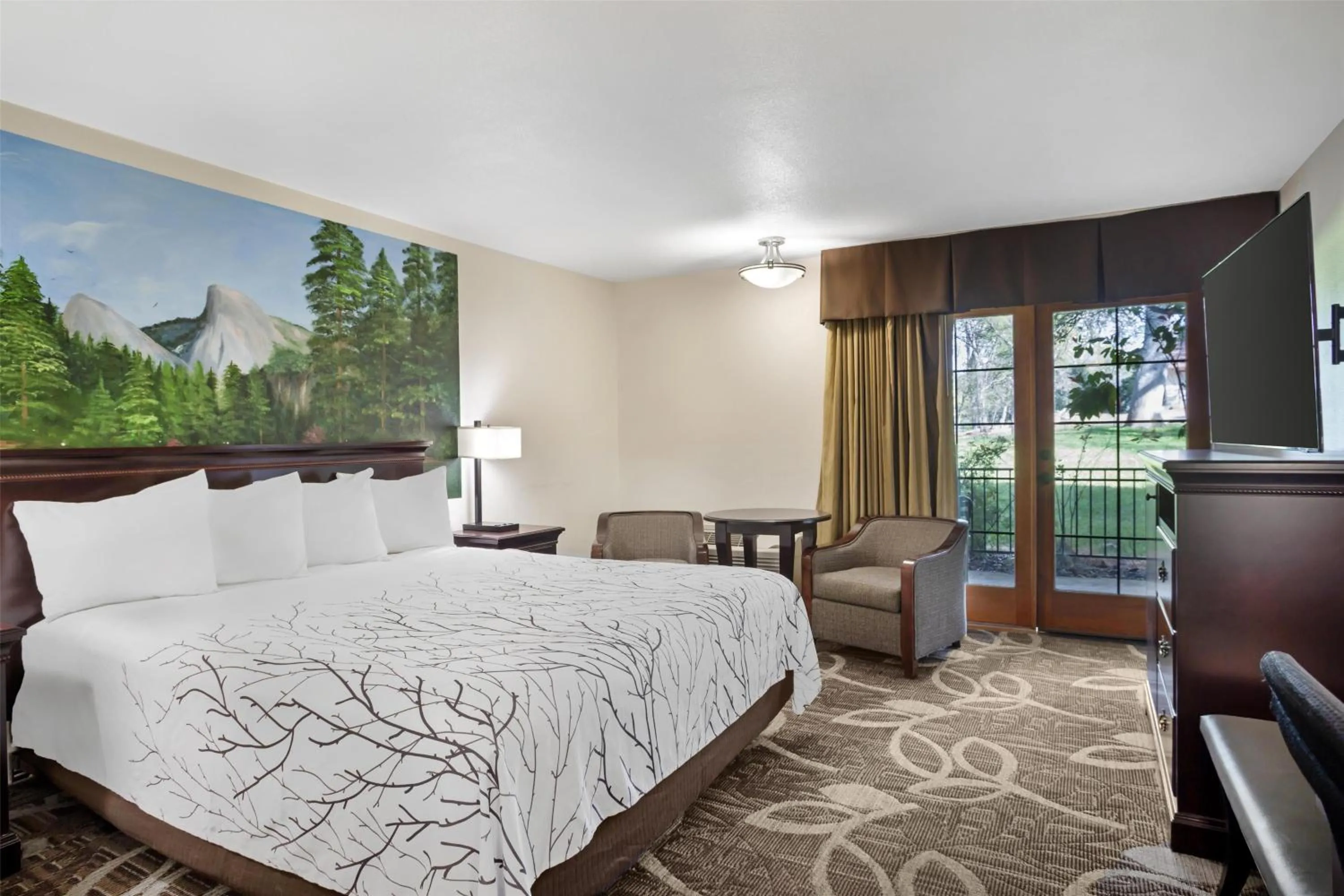 King Room - Disability Access in Best Western Plus Yosemite Gateway Inn