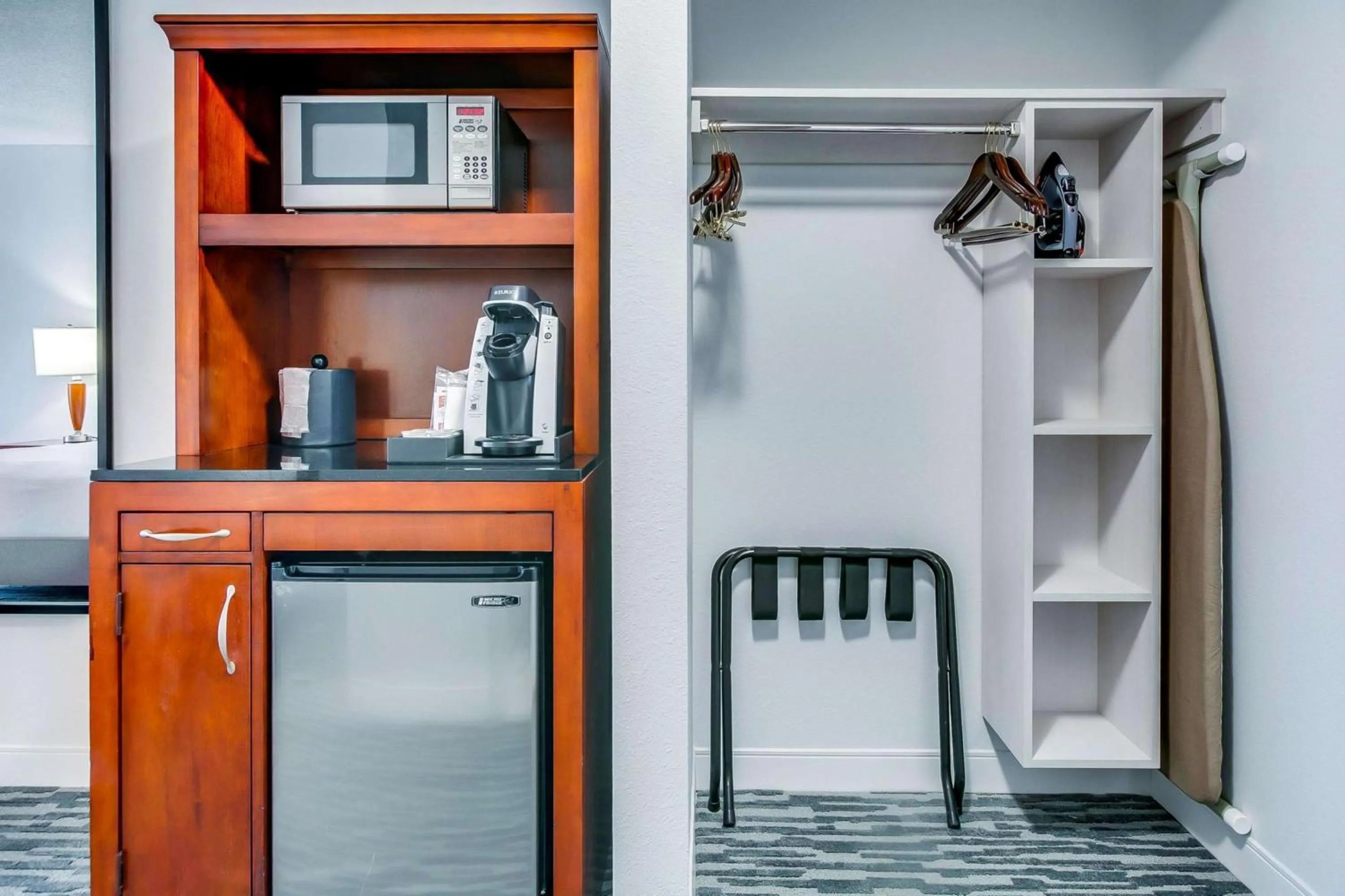 King Room - single occupancy in Hilton Garden Inn Louisville-Northeast