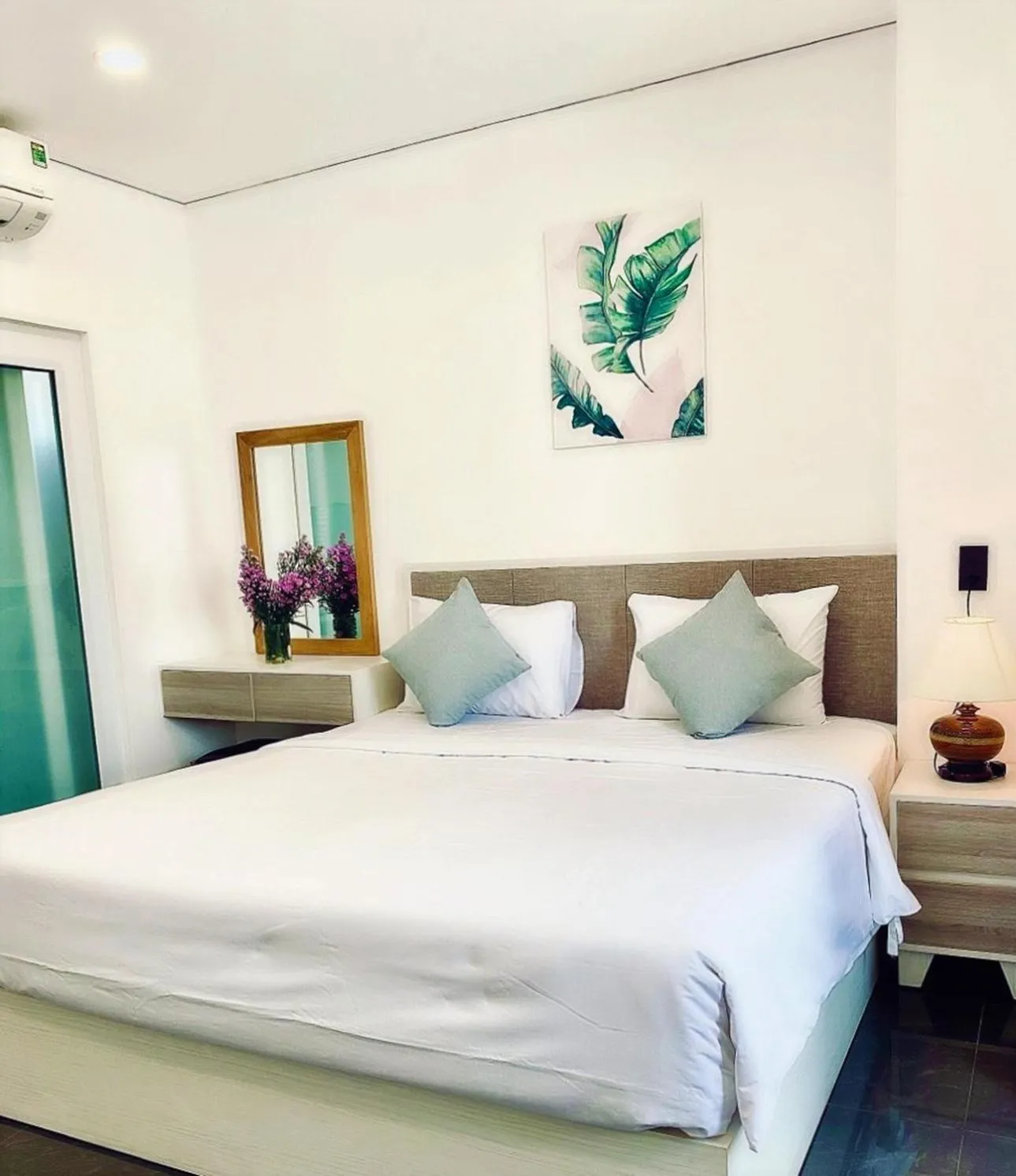Deluxe Double Room in Olivia Hotel and Apartment