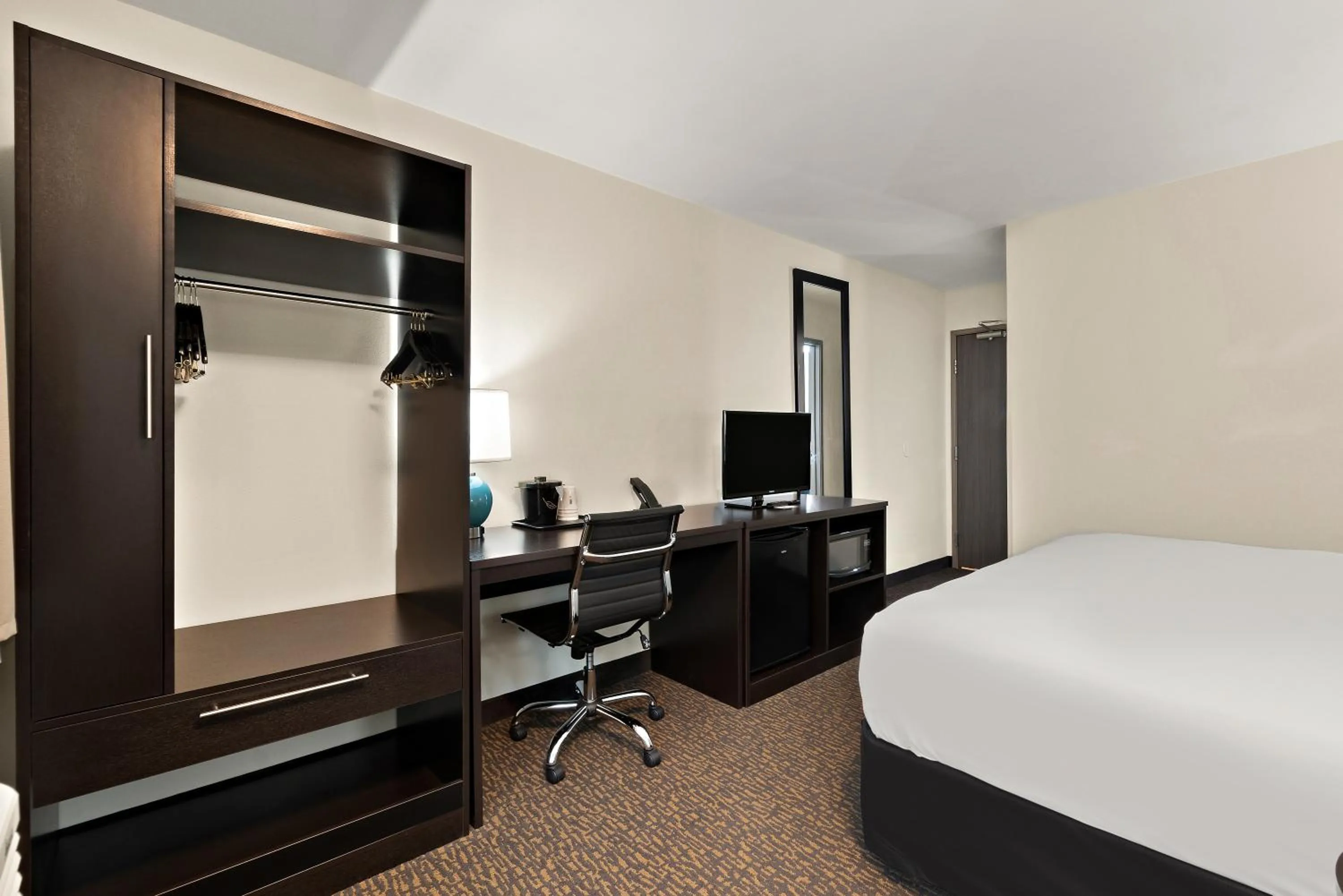 King Room - Non Smoking in Sleep Inn Kelso Longview