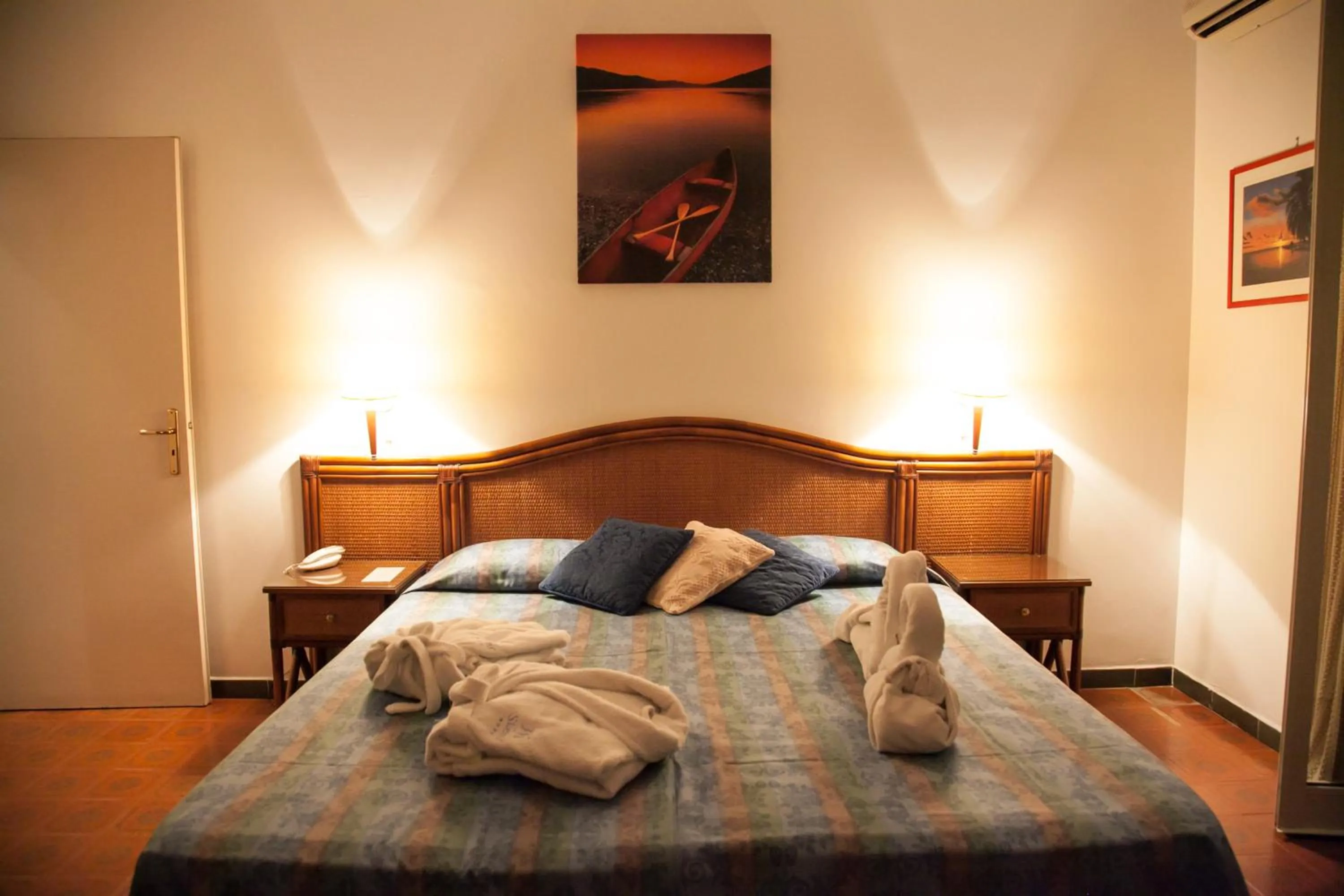 Decorative detail, Bed in Park Hotel Silemi