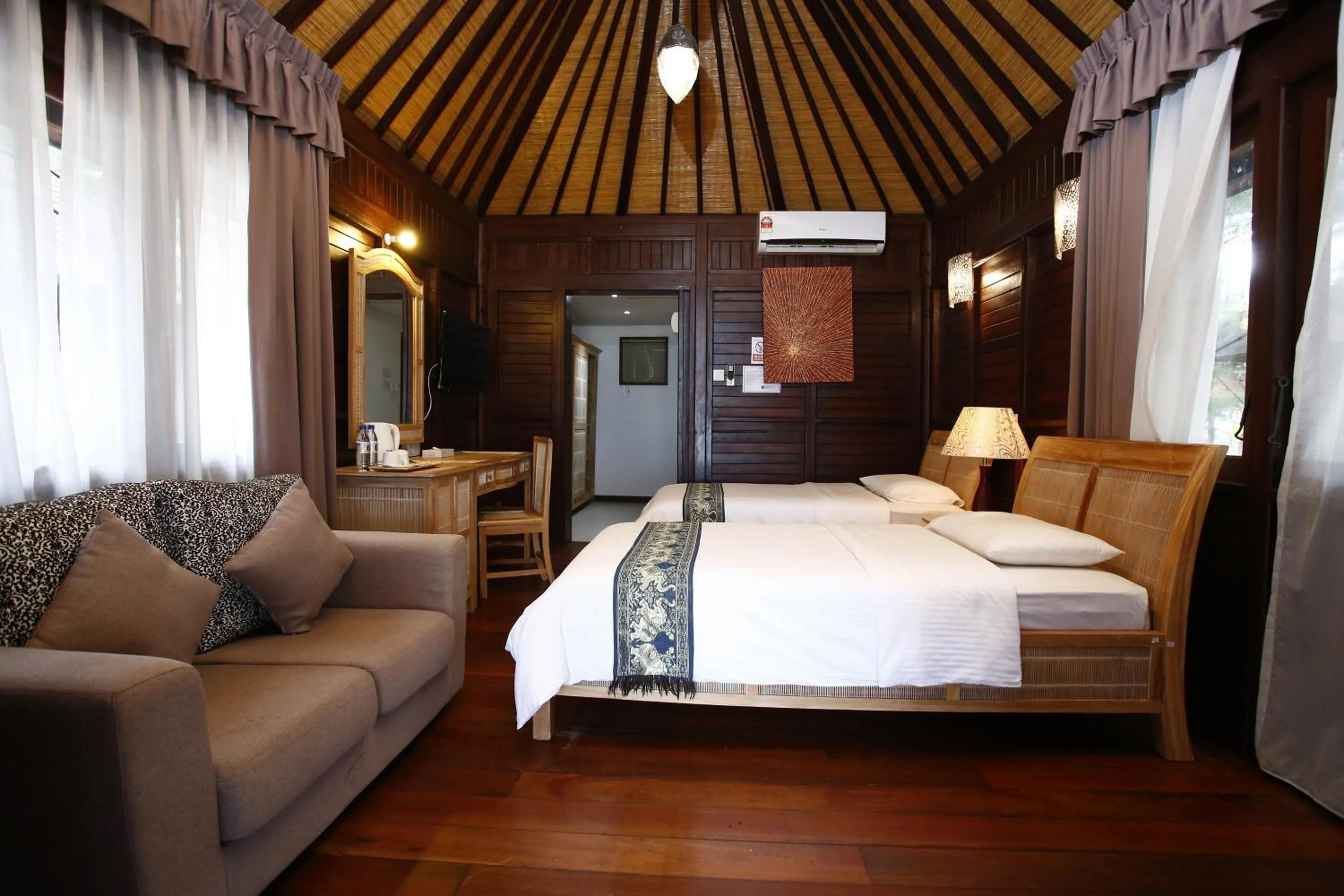 SEA TRANSFER INCLUDED - Chalet Seaview Twin in Sutera at Mantanani Island Resort & Spa