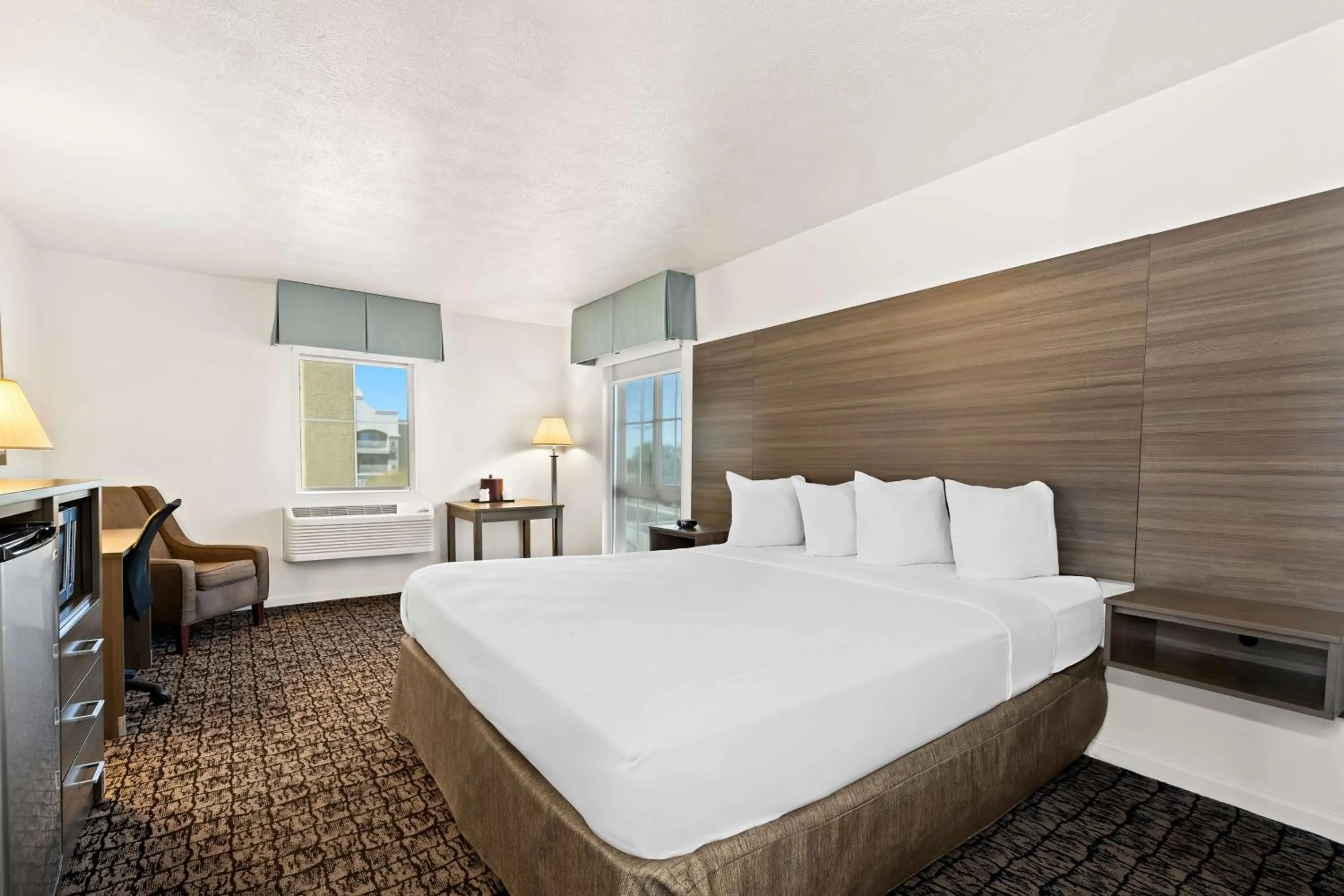 King Room - Non-Smoking in Best Western El Centro Inn